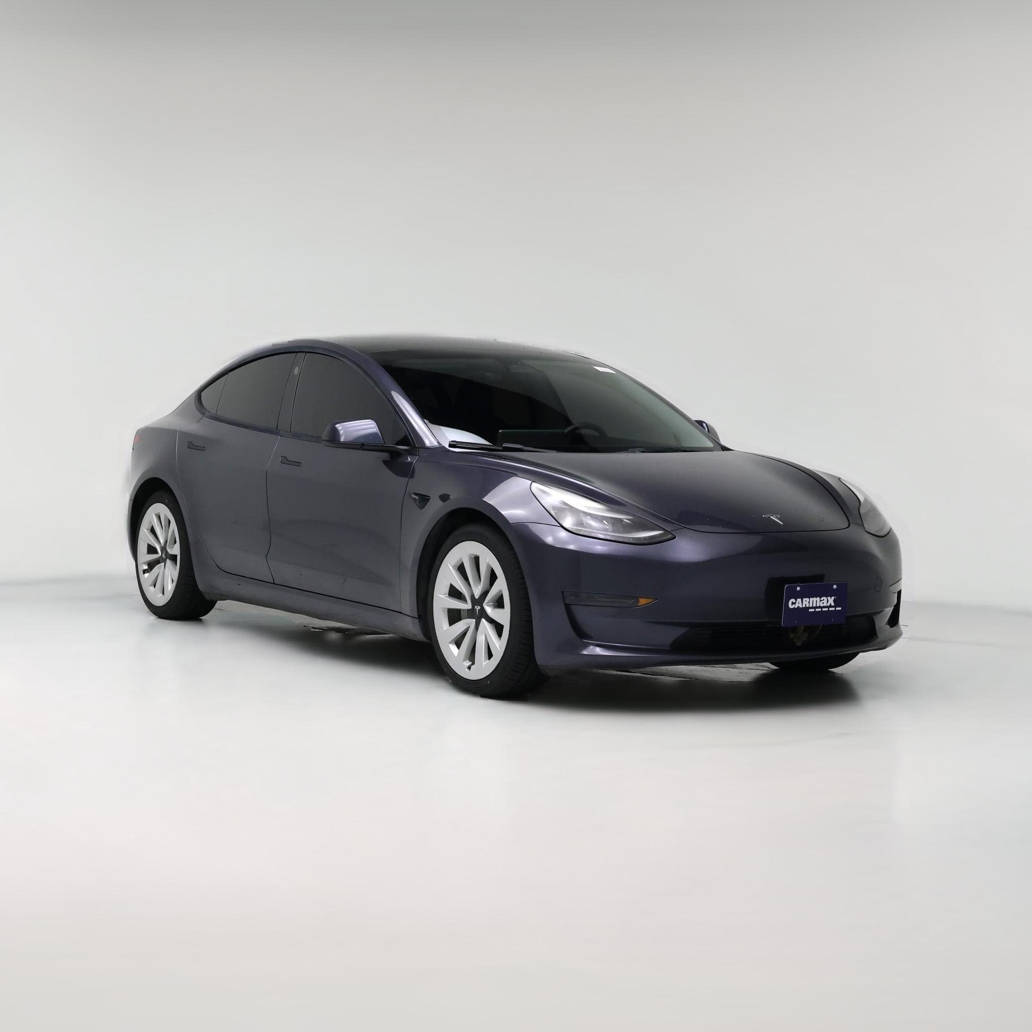 Thumbnail: 2023 Tesla Model 3 - 1
