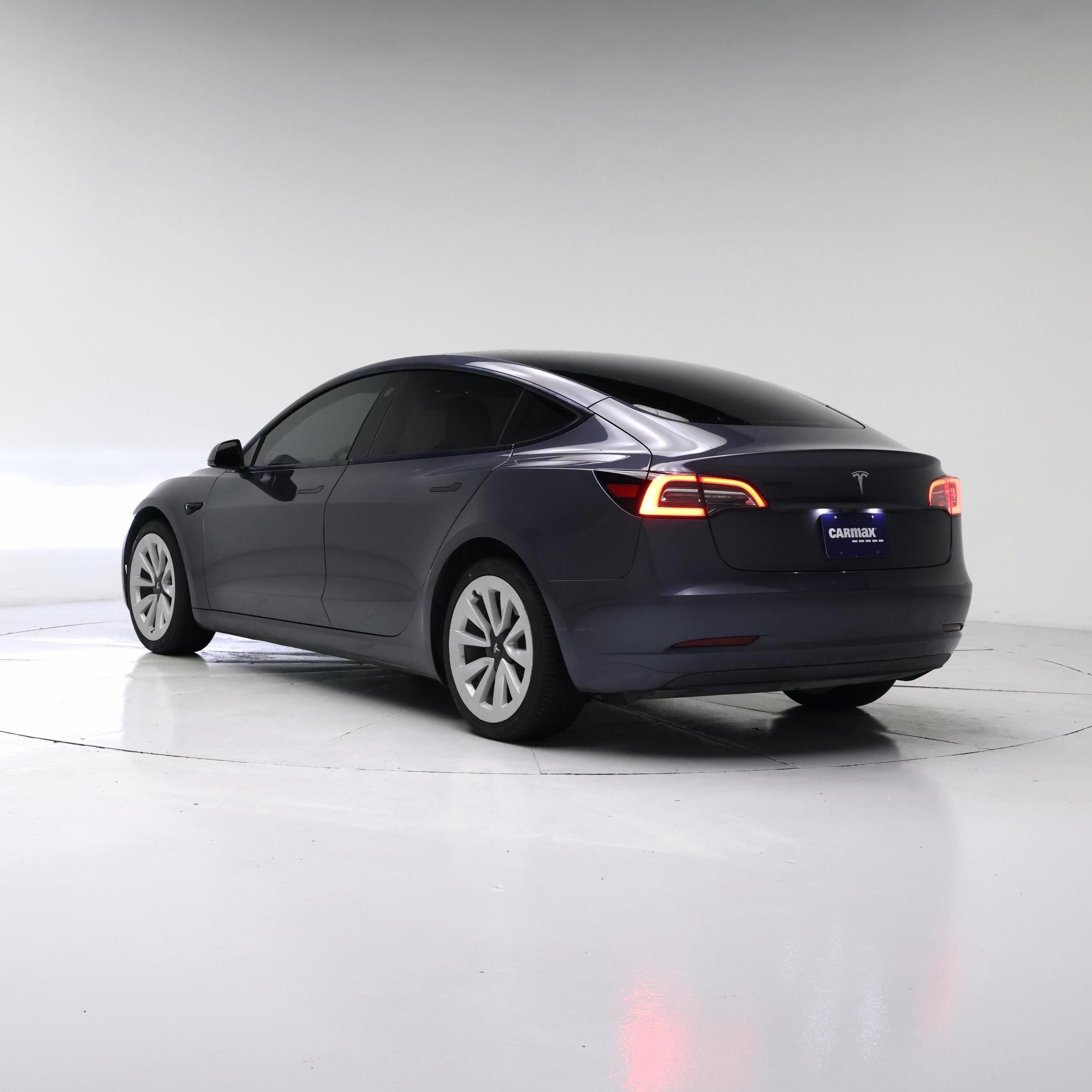 Thumbnail: 2023 Tesla Model 3 - 2