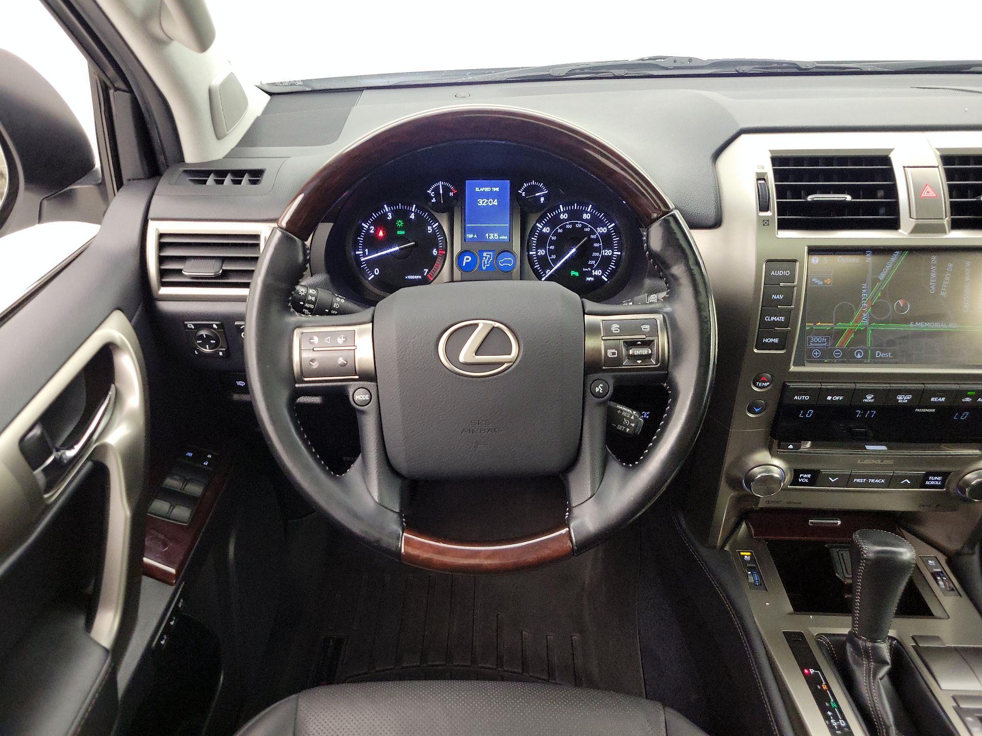 Thumbnail: 2019 Lexus GX - 10