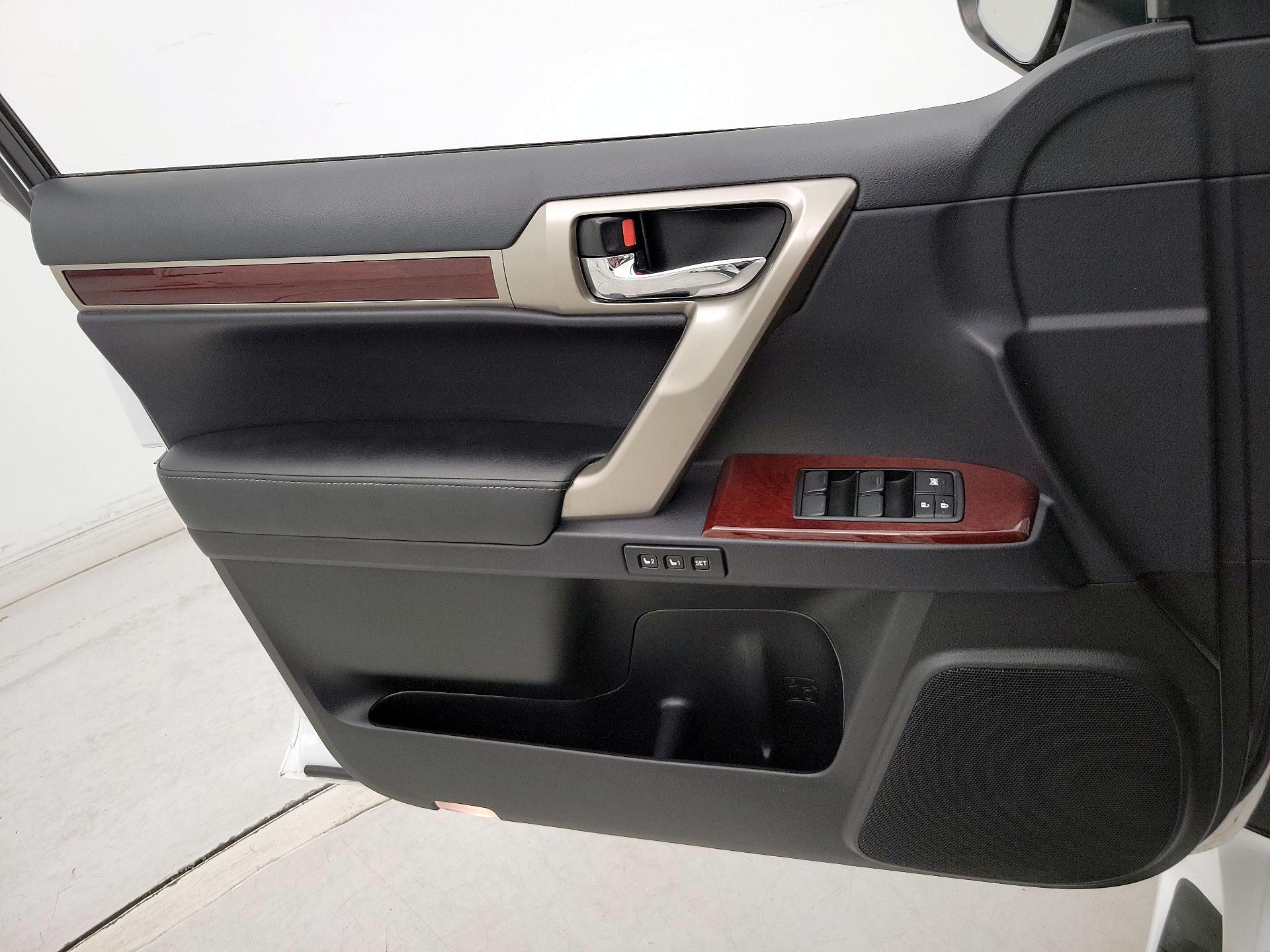 Thumbnail: 2019 Lexus GX - 12