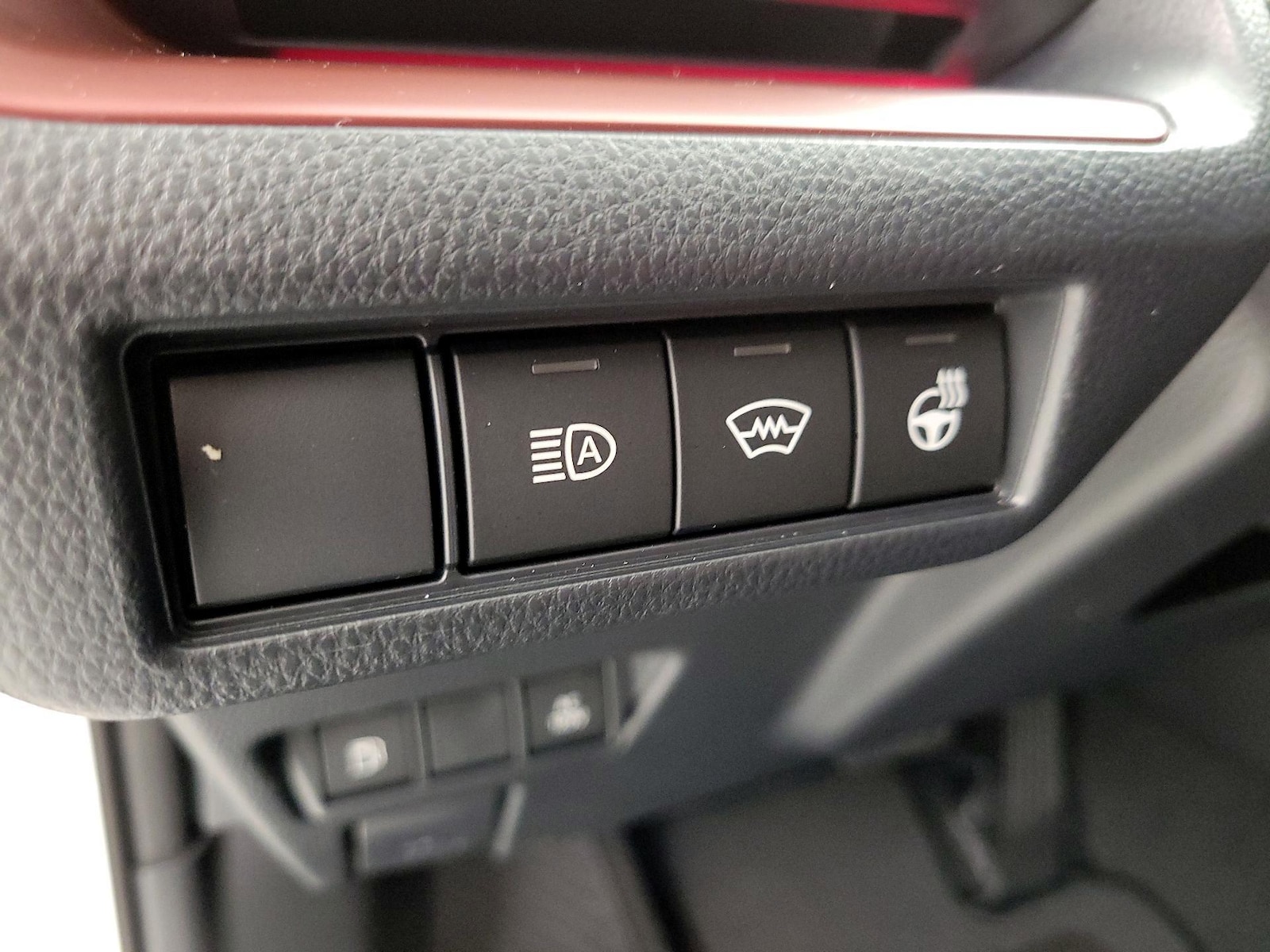 2026 Toyota Prius Plug-in Hybrid XSE - Photo 14