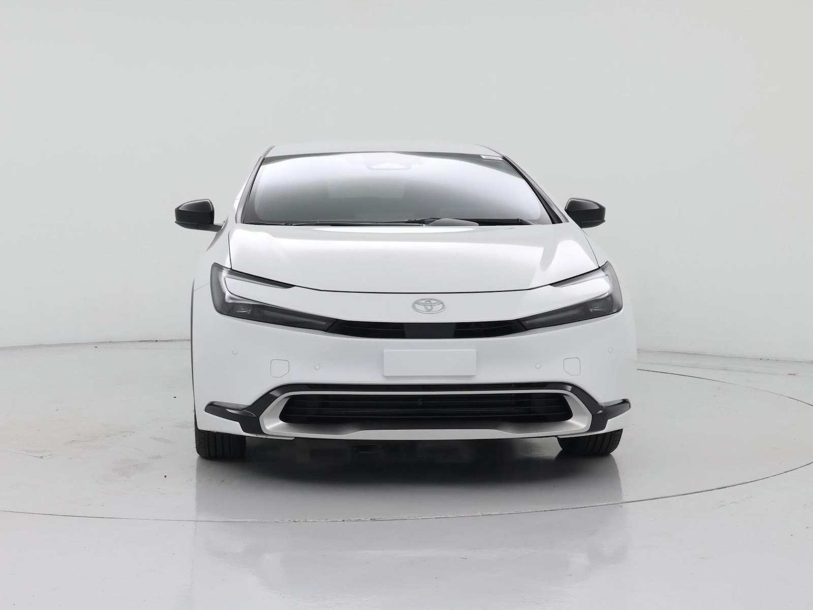 2026 Toyota Prius Plug-in Hybrid XSE - Photo 6