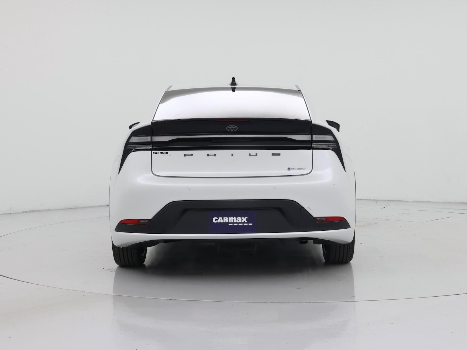 2026 Toyota Prius Plug-in Hybrid XSE - Photo 7