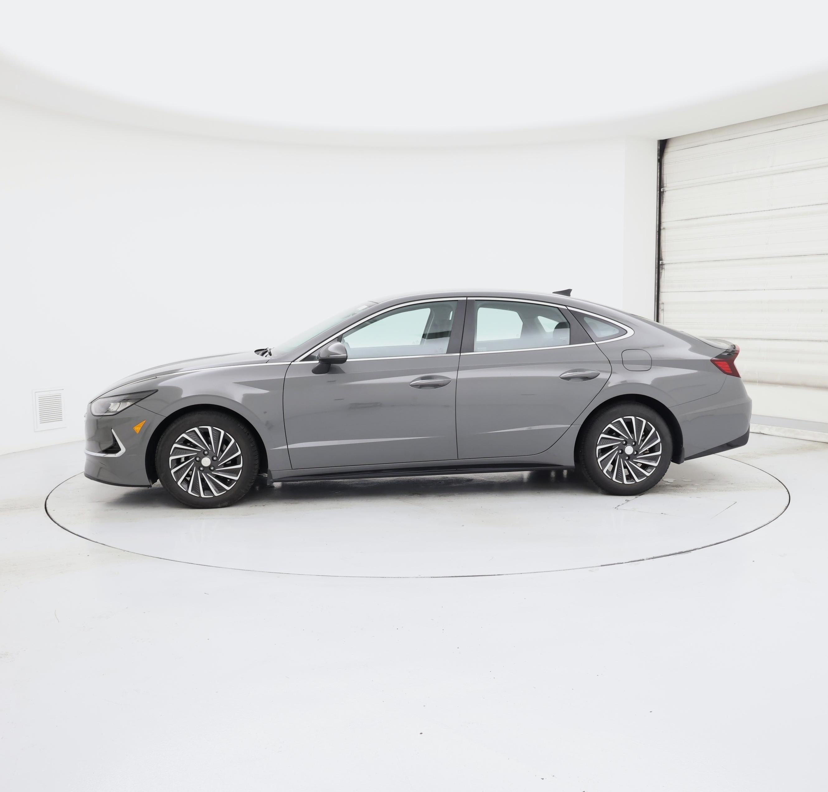 Thumbnail: 2023 Hyundai Sonata - 3
