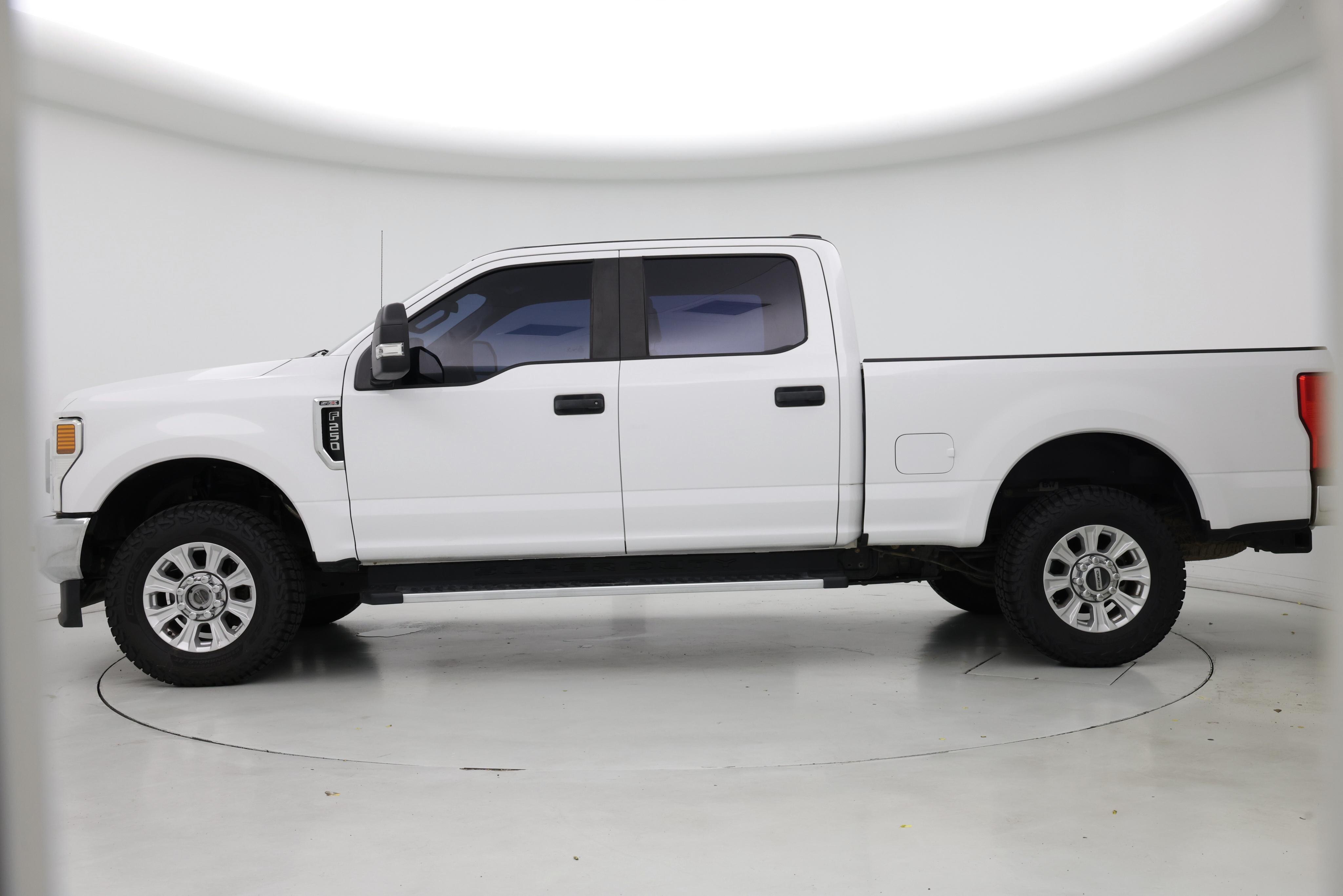 Thumbnail: 2020 Ford F-250 - 3