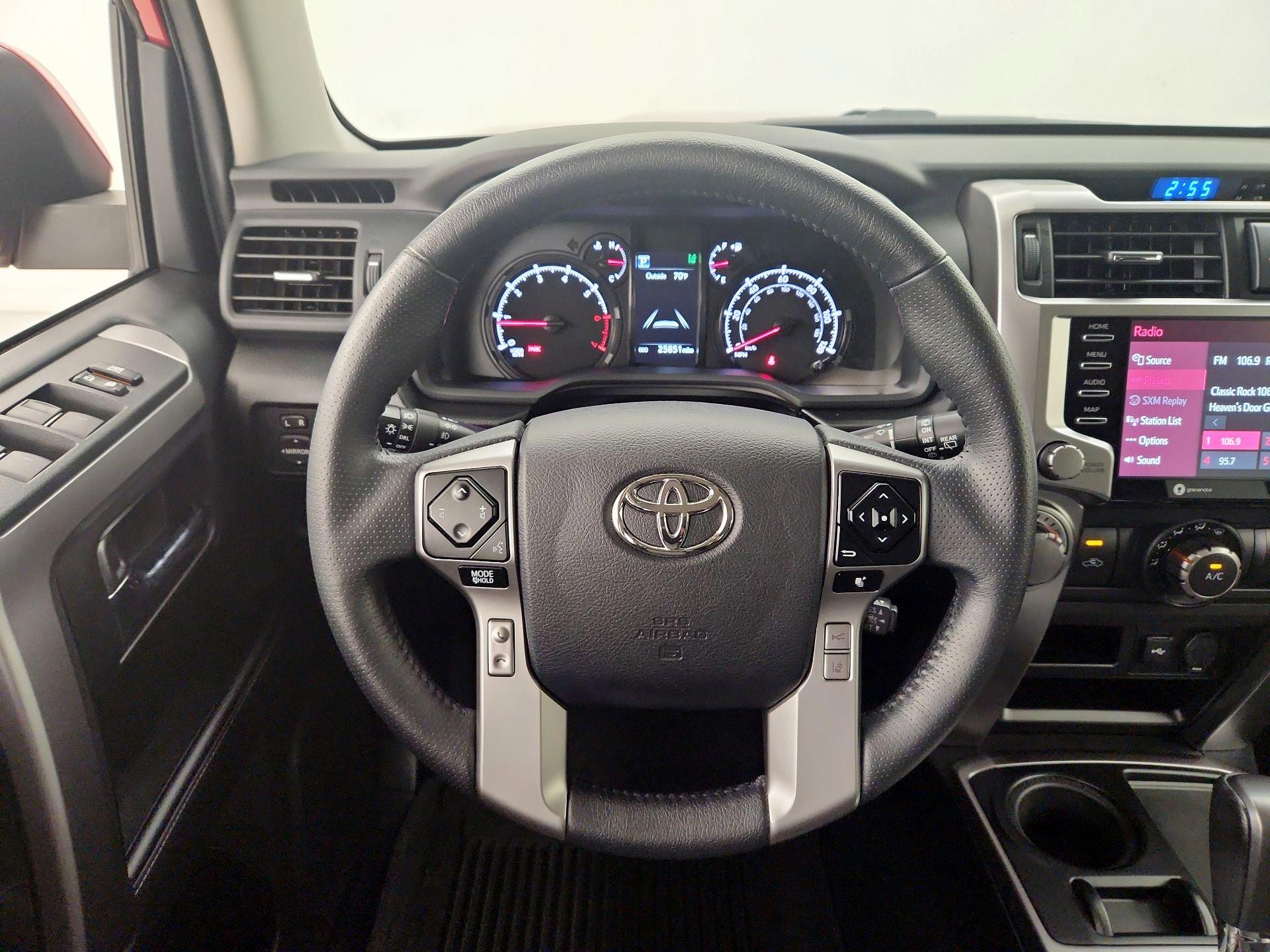 Thumbnail: 2022 Toyota 4Runner - 10