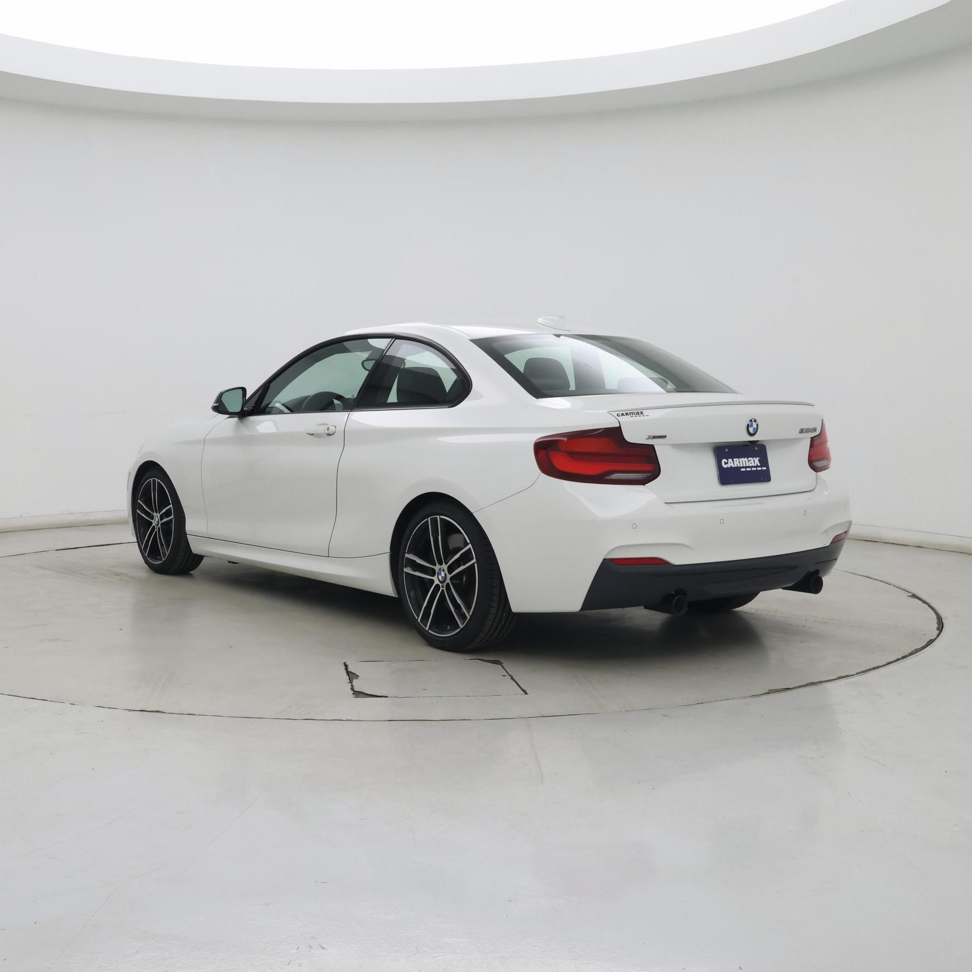 Thumbnail: 2020 BMW 2 Series - 2