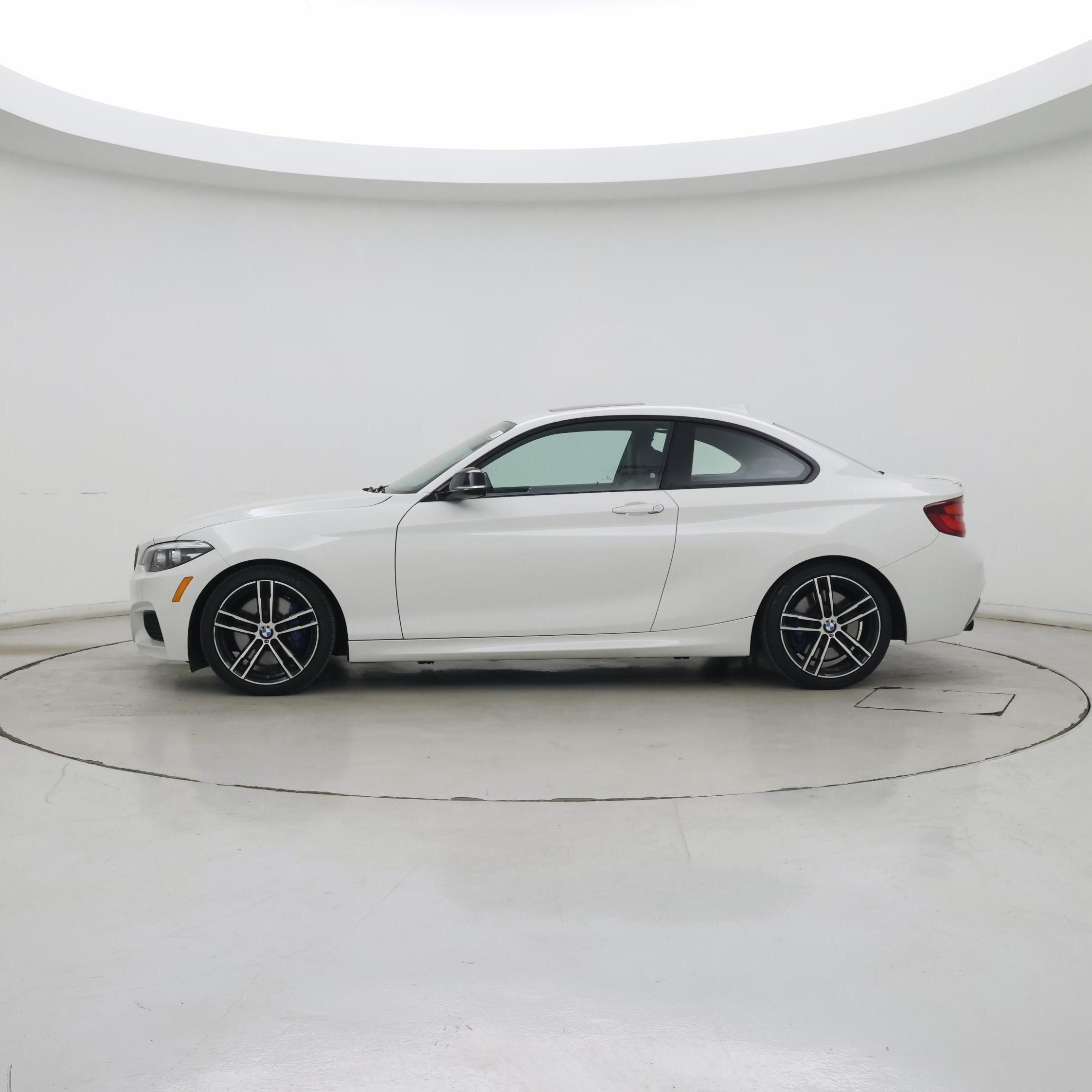 Thumbnail: 2020 BMW 2 Series - 3