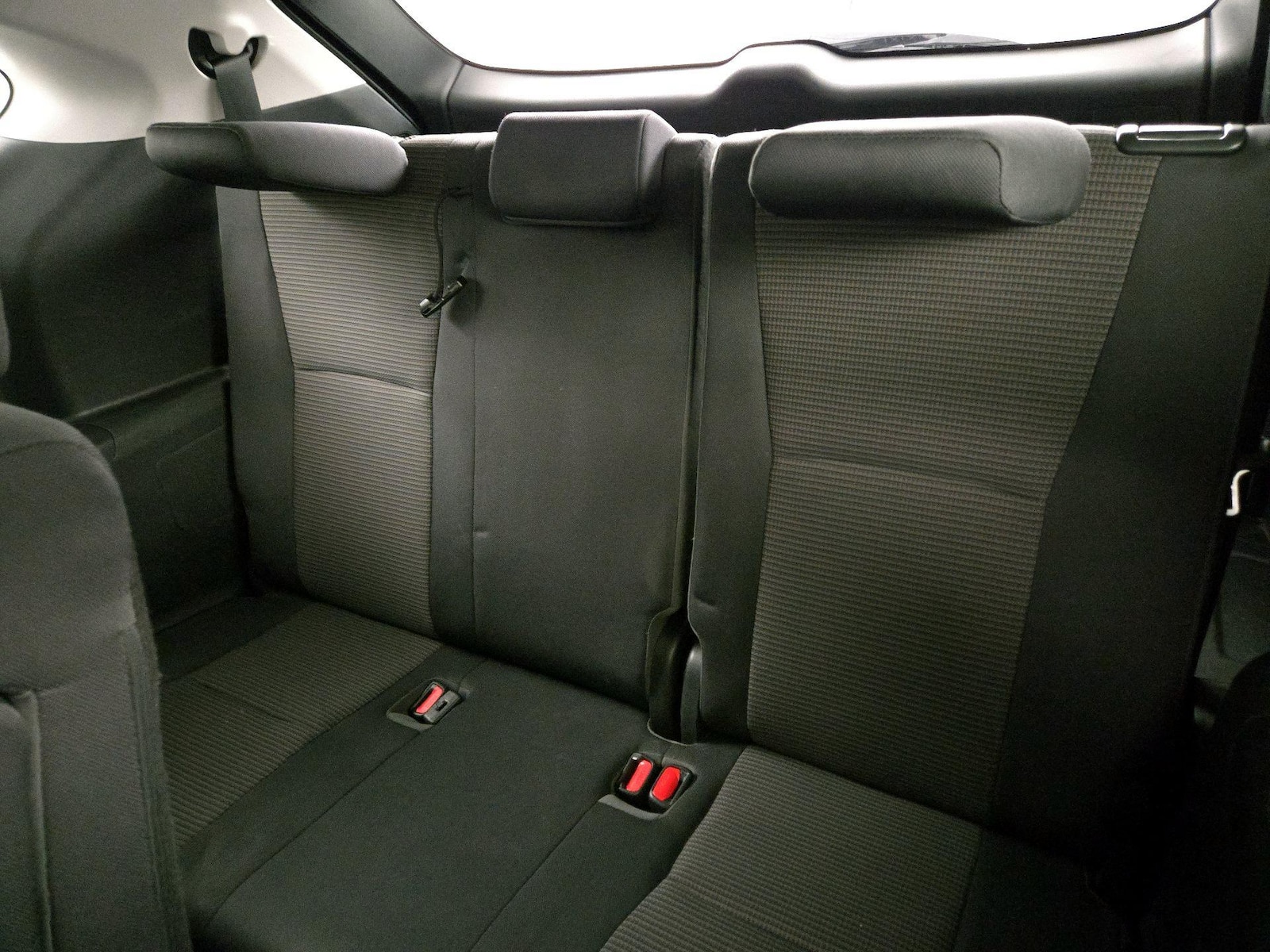 2022 Toyota Highlander LE - Photo 21