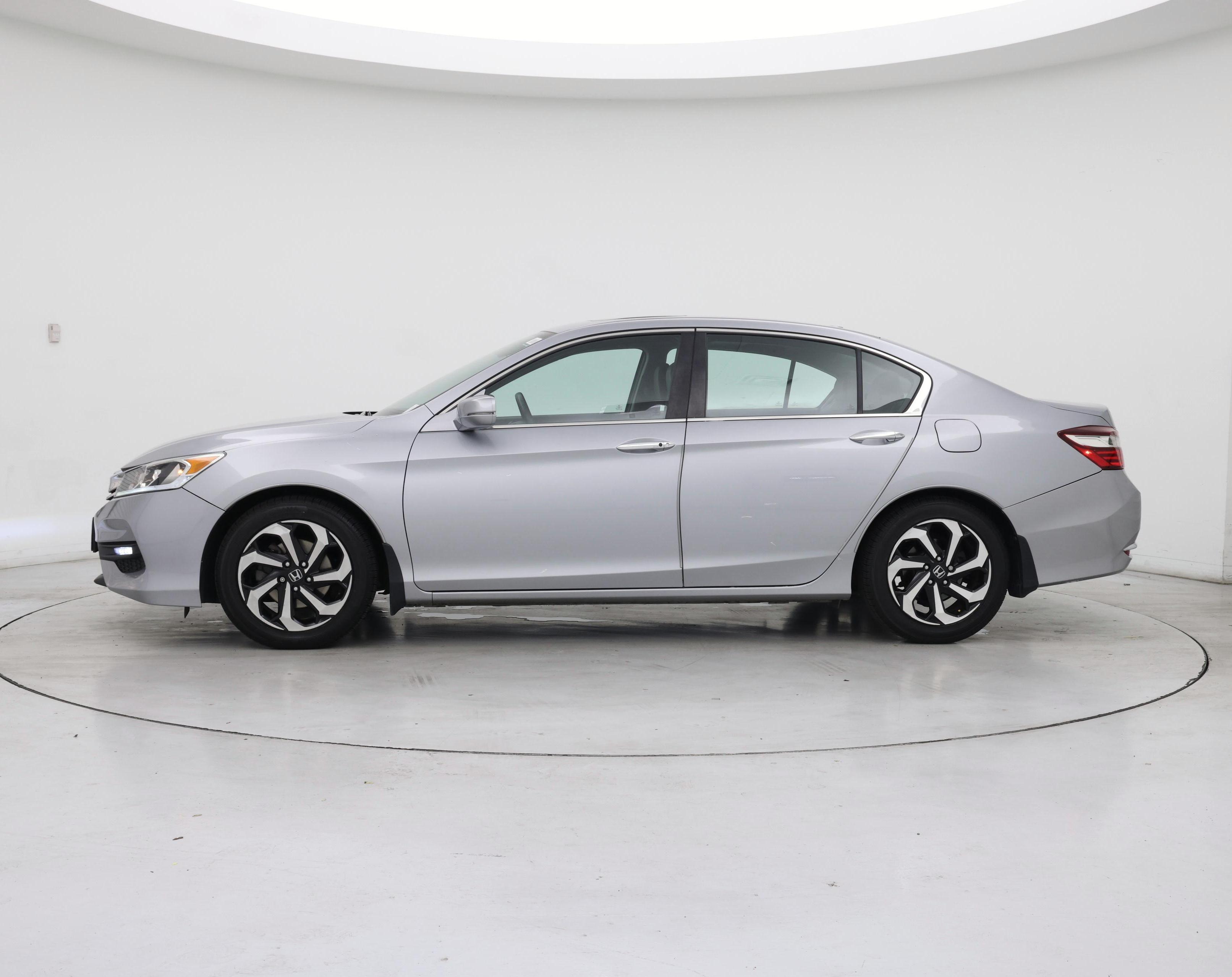 Thumbnail: 2017 Honda Accord - 3