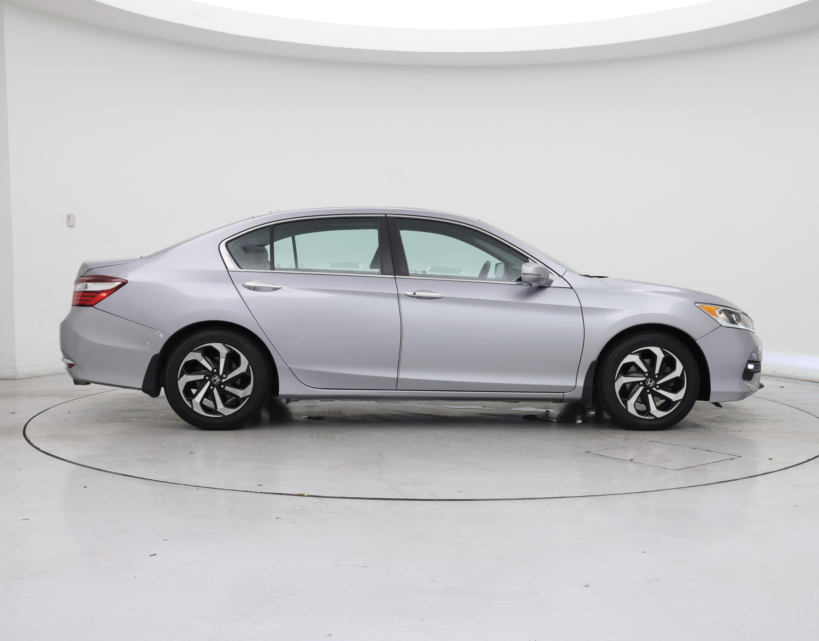 Thumbnail: 2017 Honda Accord - 7