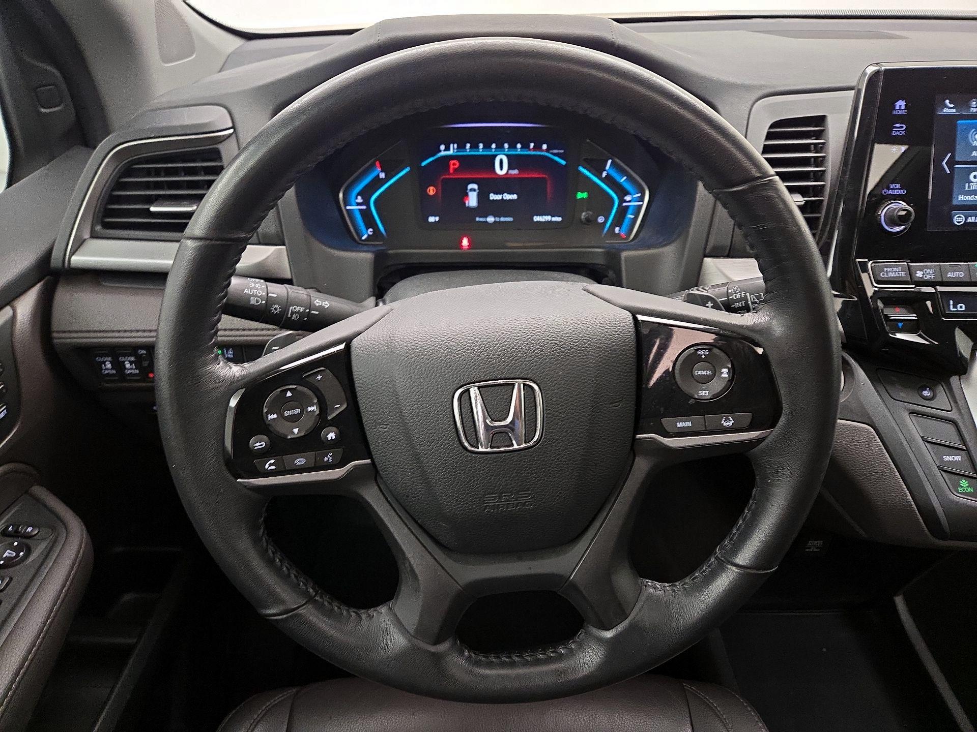 Thumbnail: 2019 Honda Odyssey - 10