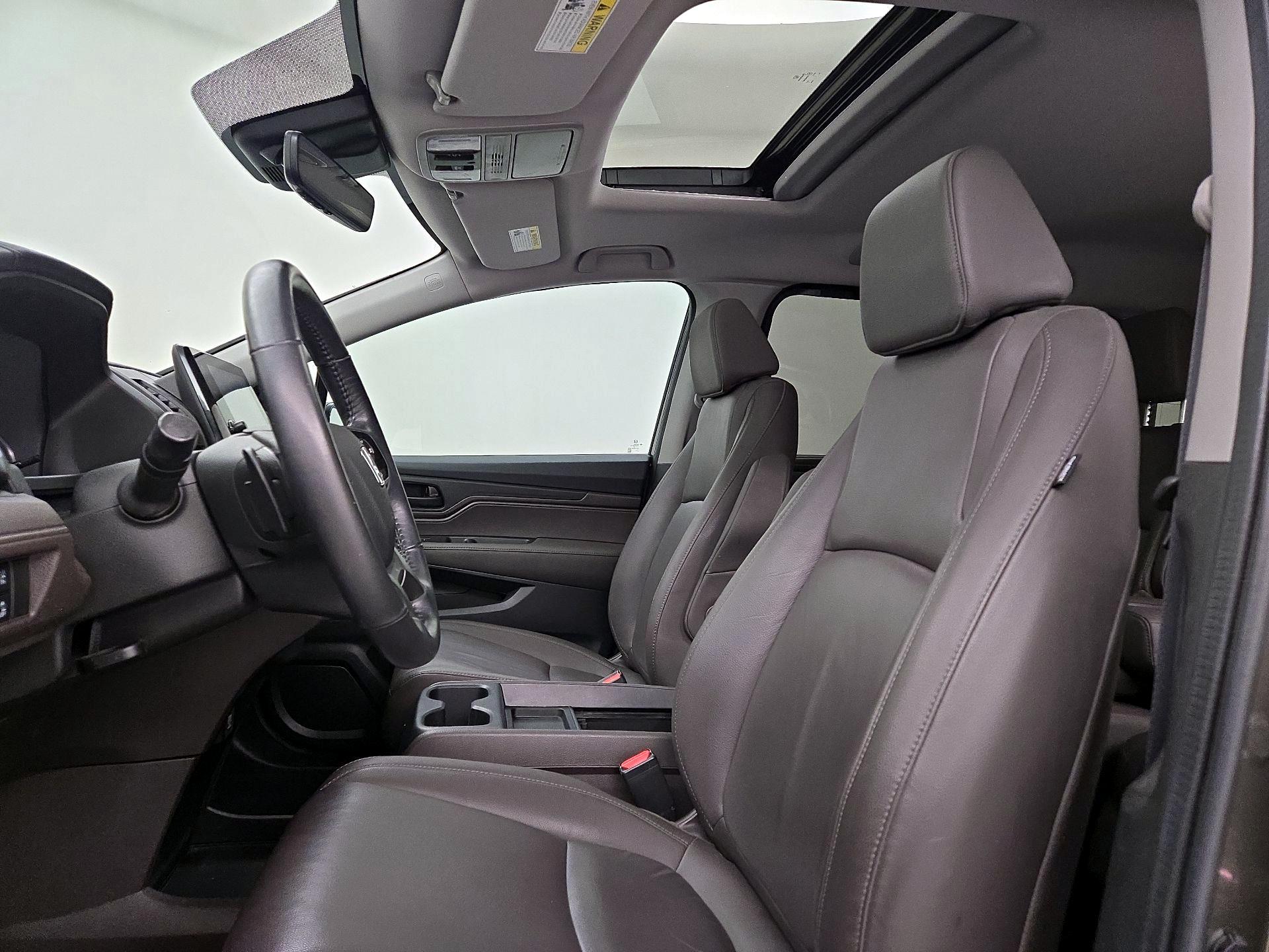 Thumbnail: 2019 Honda Odyssey - 11