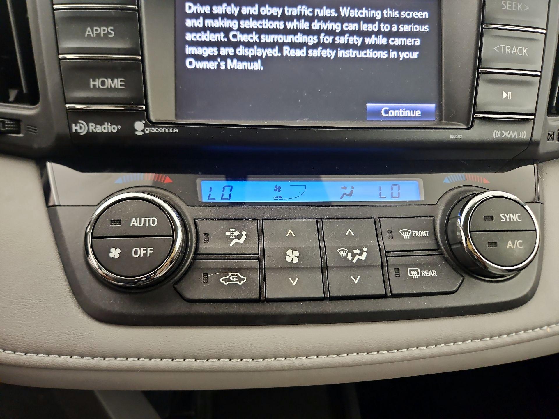 Thumbnail: 2016 Toyota RAV4 - 16
