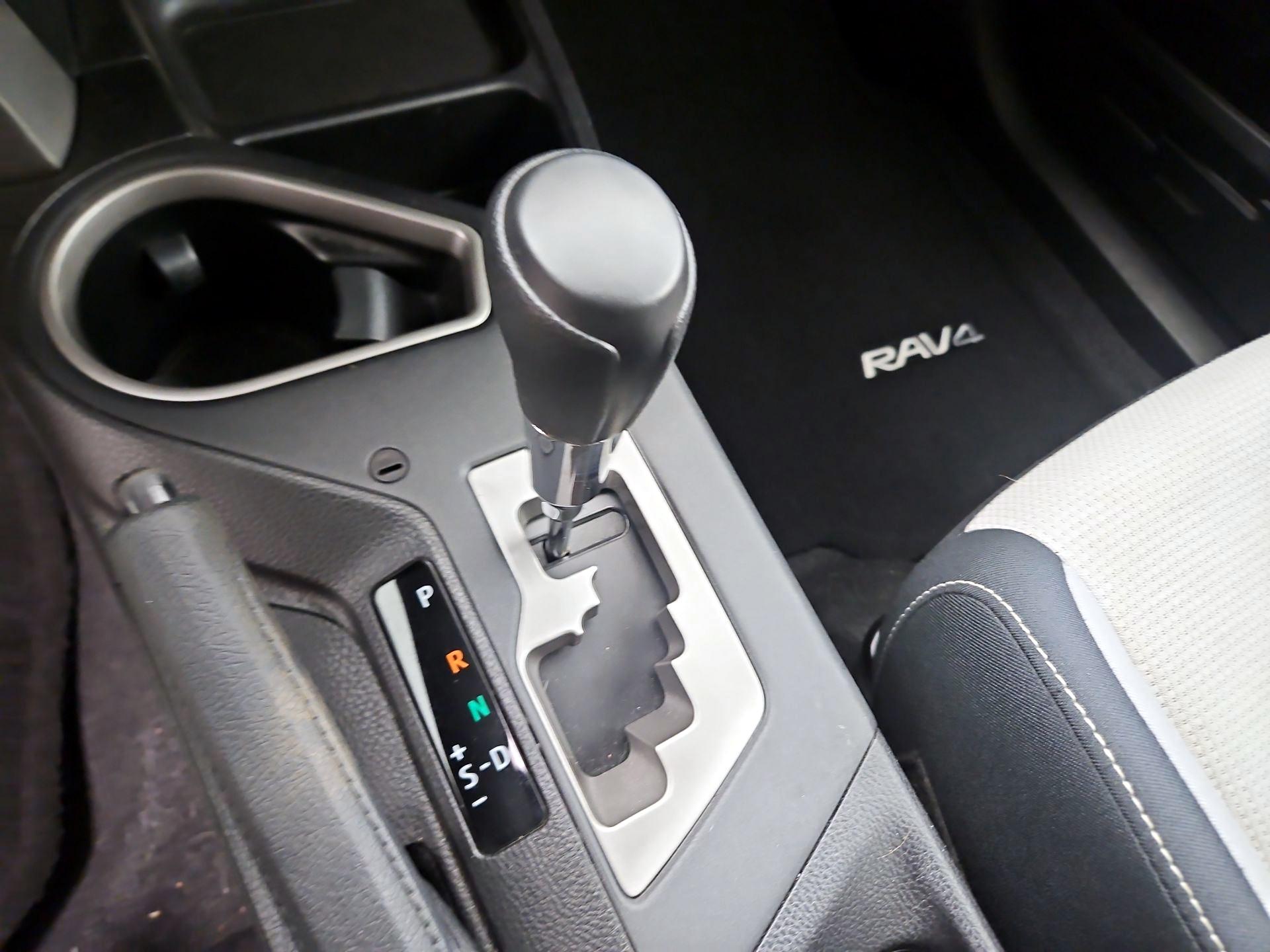 Thumbnail: 2016 Toyota RAV4 - 17