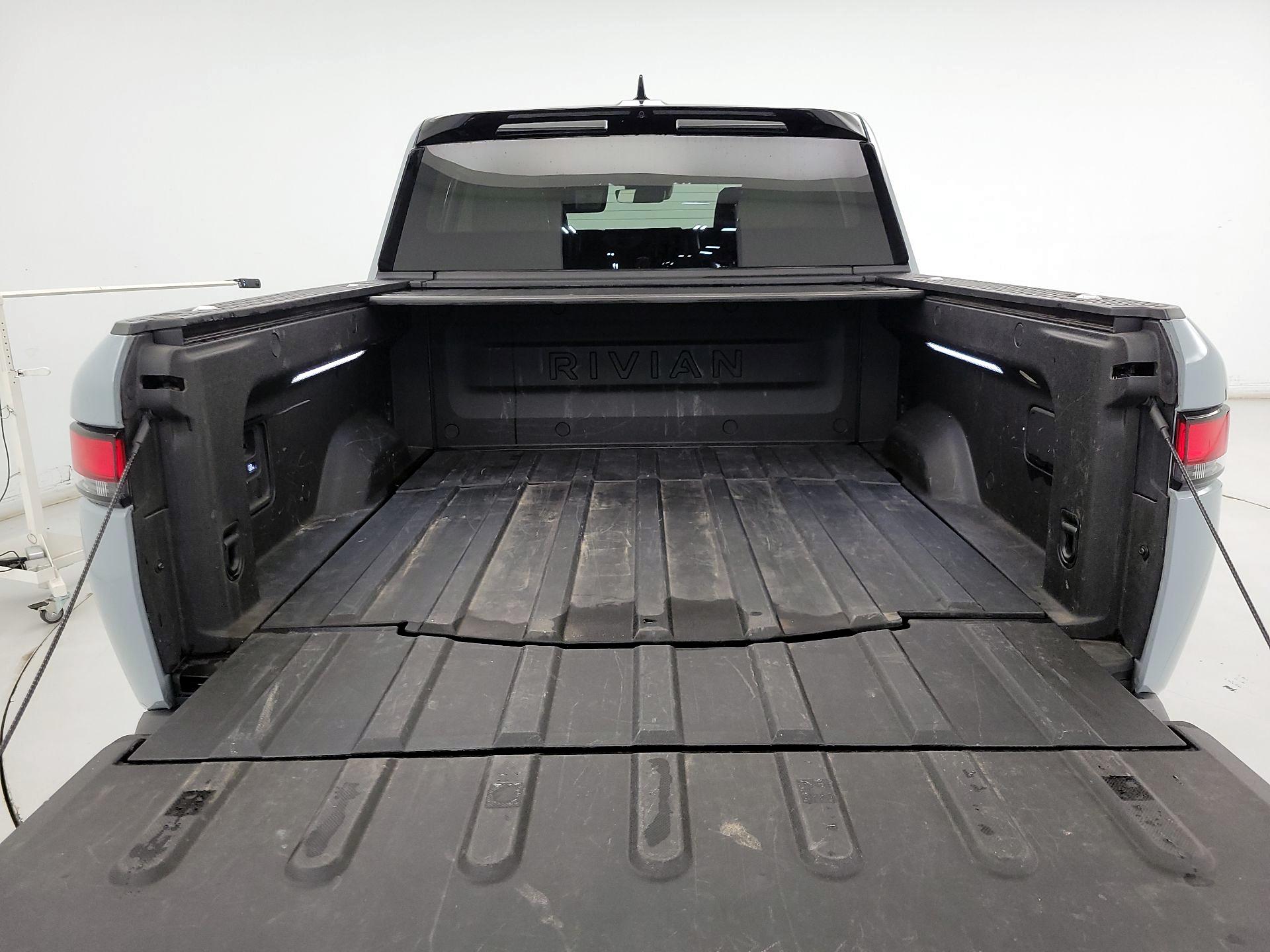 Thumbnail: 2022 Rivian R1T - 20