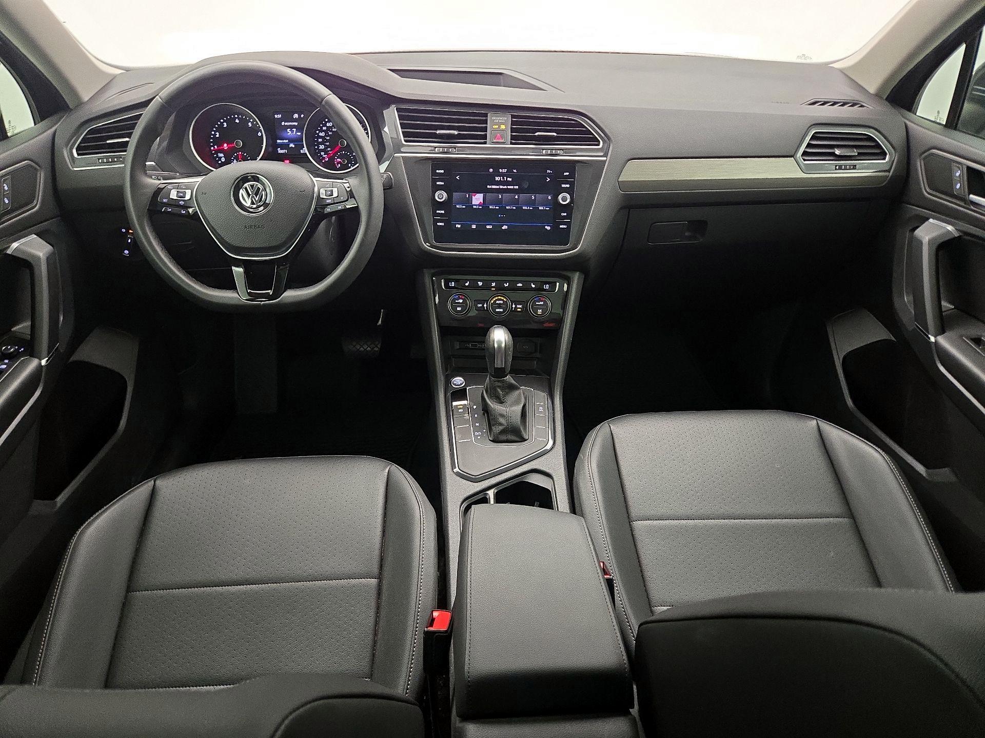 Thumbnail: 2020 Volkswagen Tiguan - 9