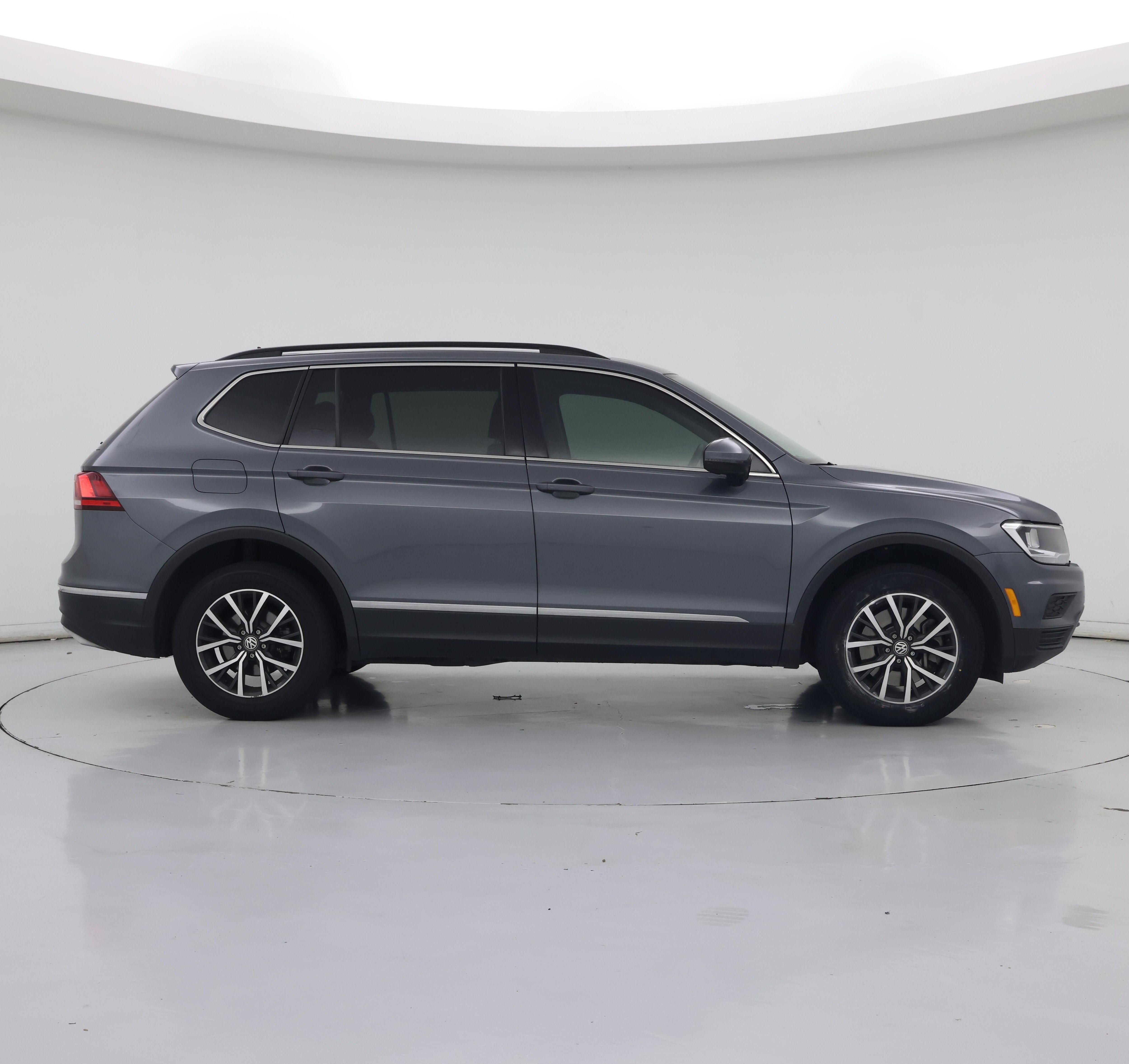 Thumbnail: 2020 Volkswagen Tiguan - 7