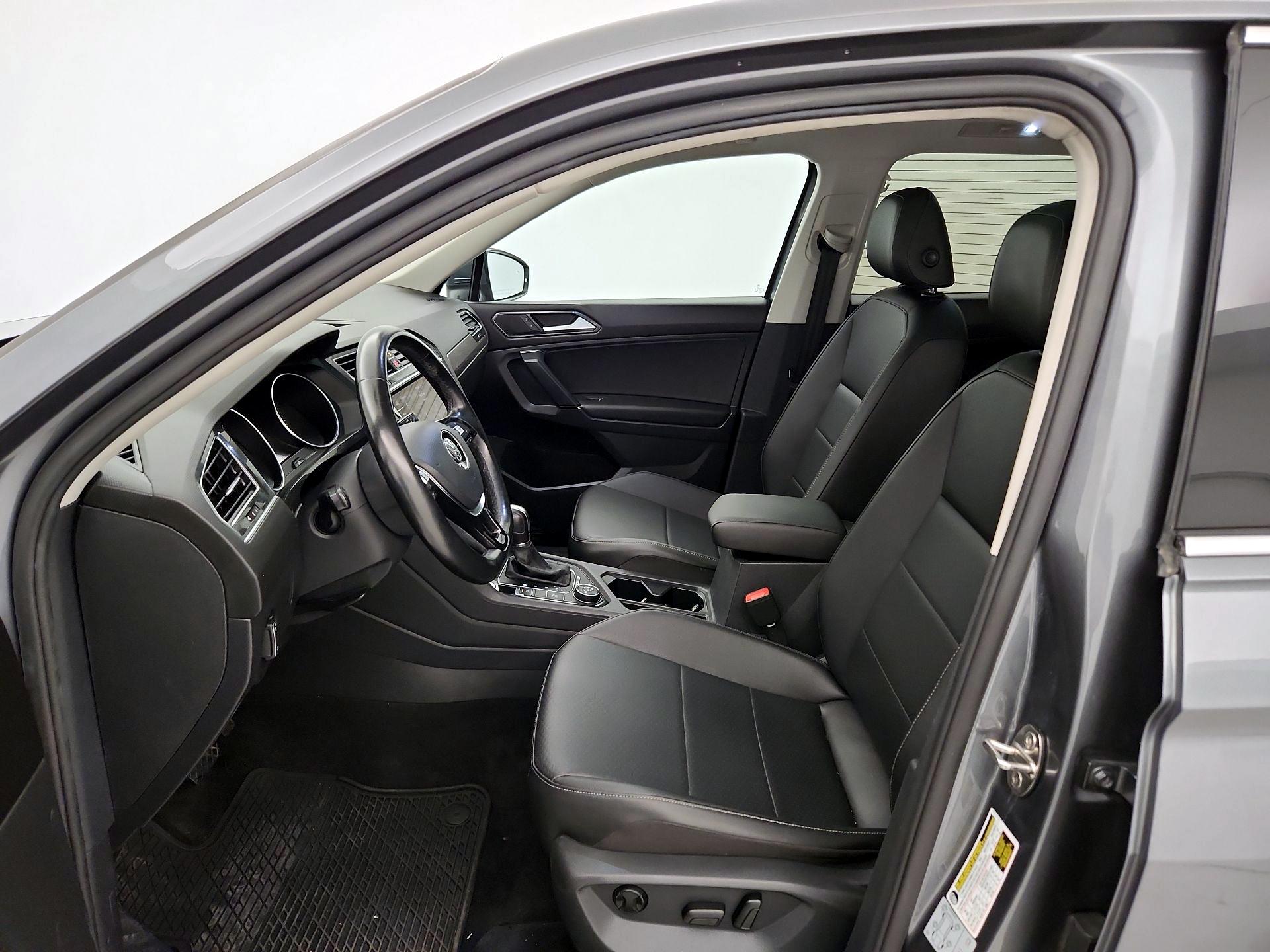 Thumbnail: 2018 Volkswagen Tiguan - 11