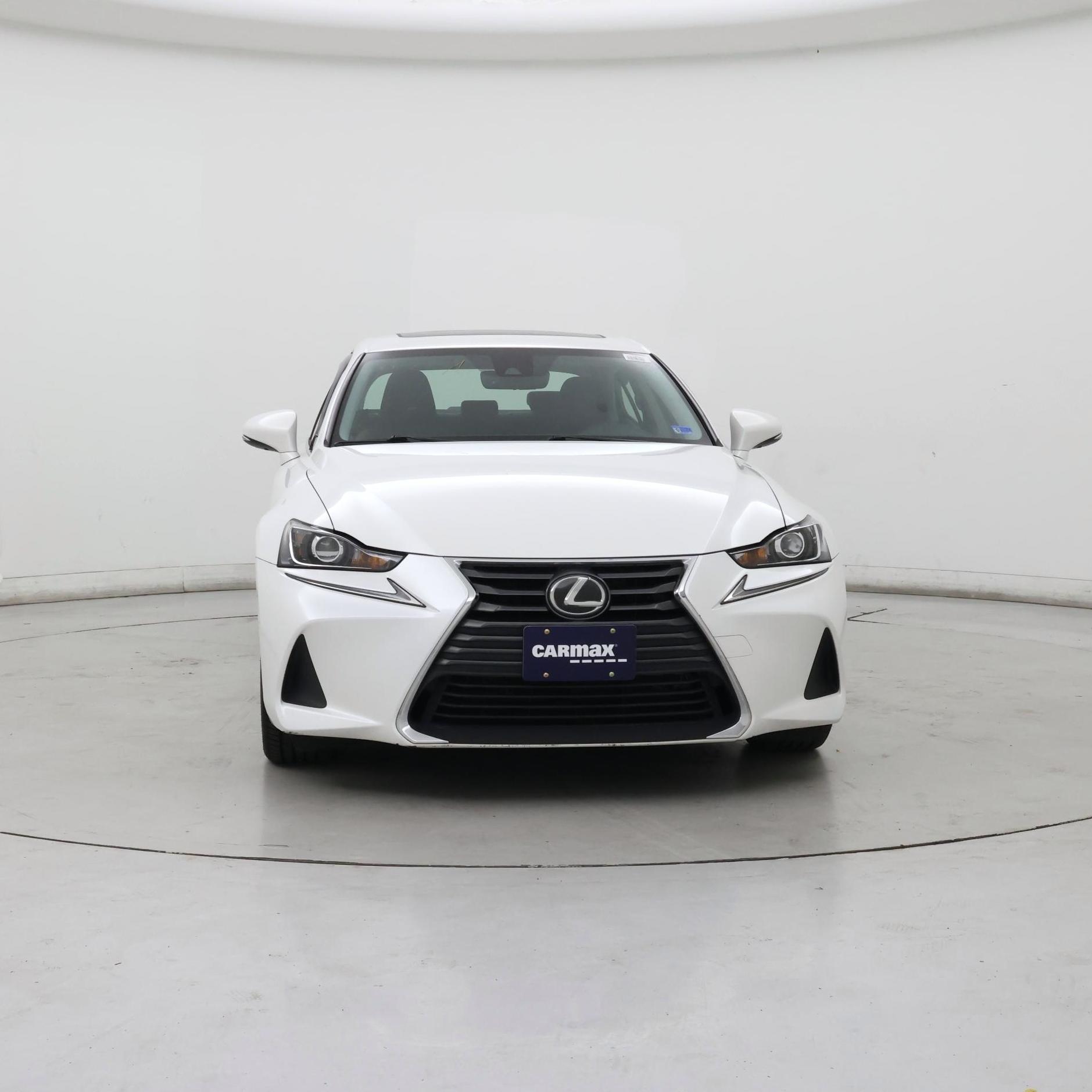 Thumbnail: 2017 Lexus IS - 5
