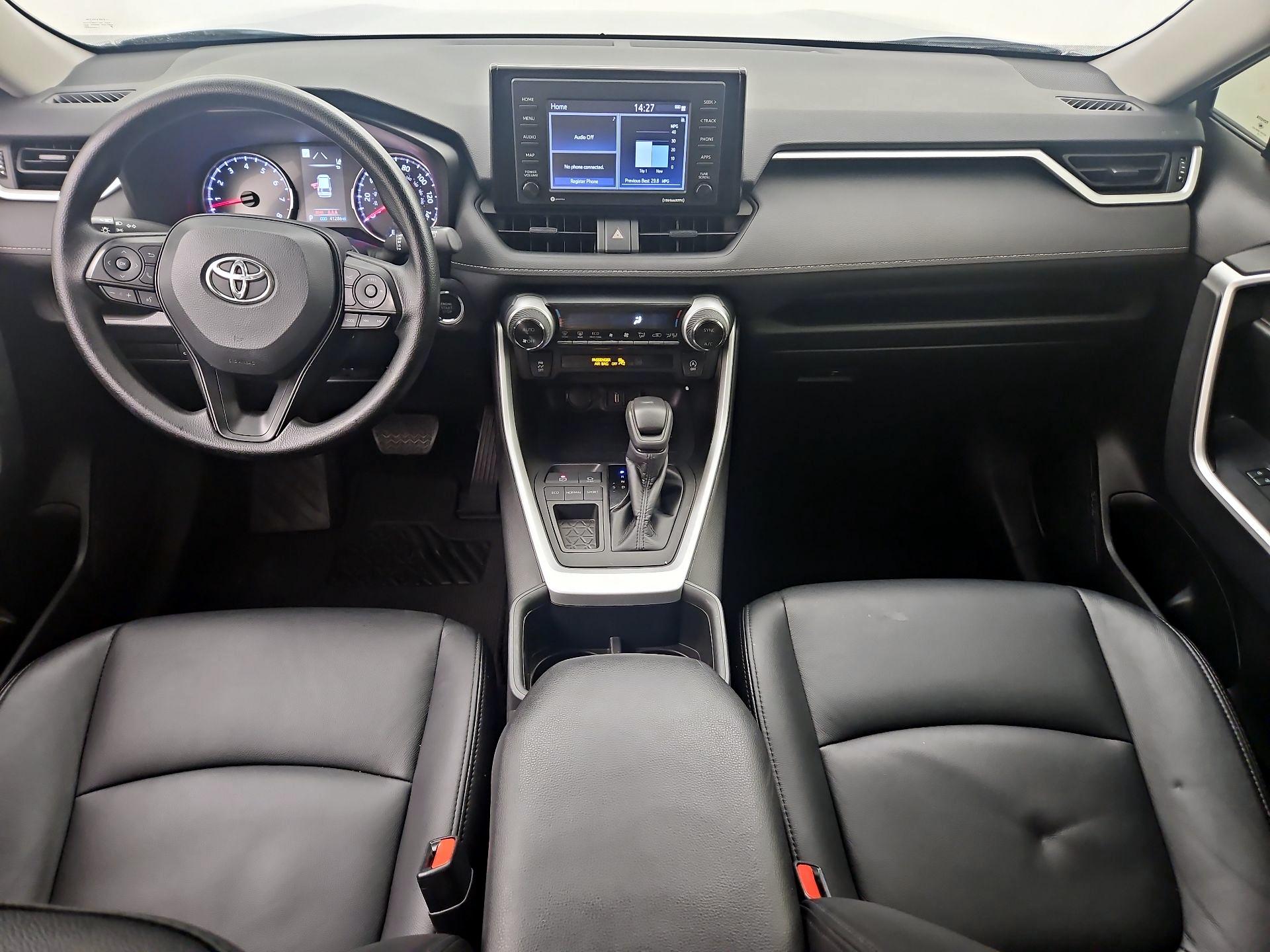Thumbnail: 2022 Toyota RAV4 - 9