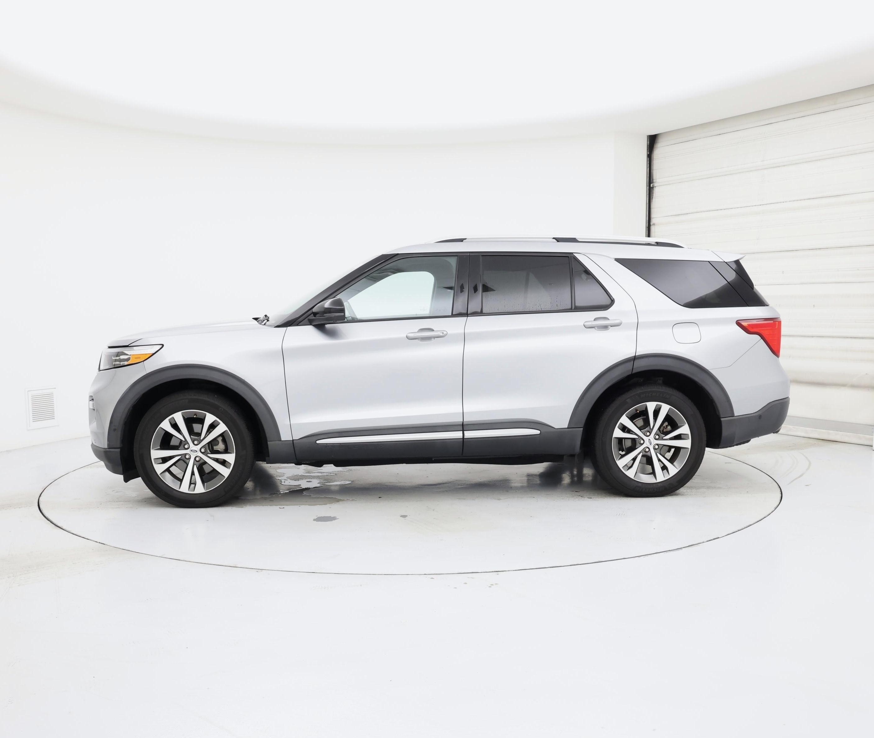 Thumbnail: 2020 Ford Explorer - 3