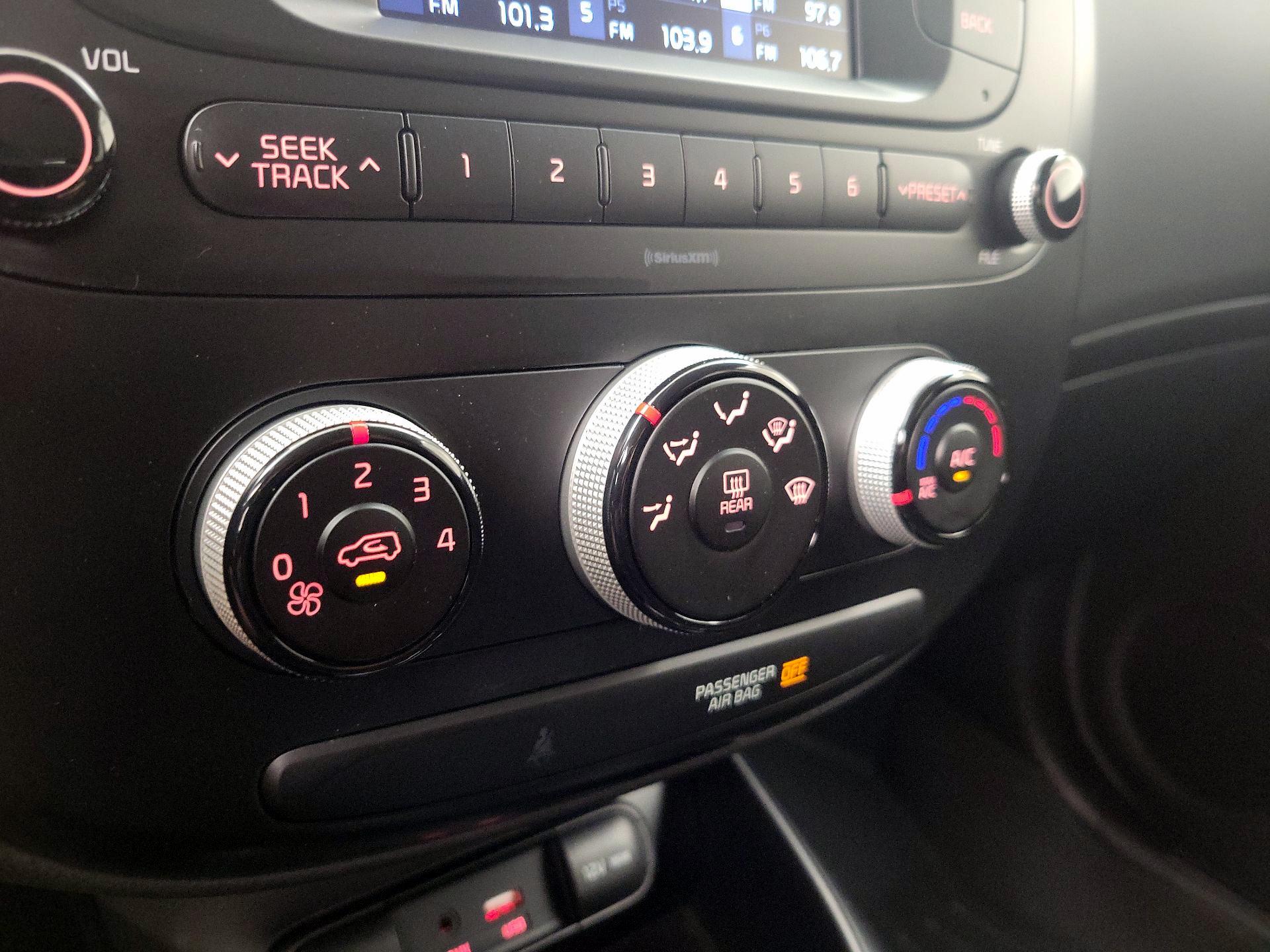 Thumbnail: 2018 Kia Soul - 15