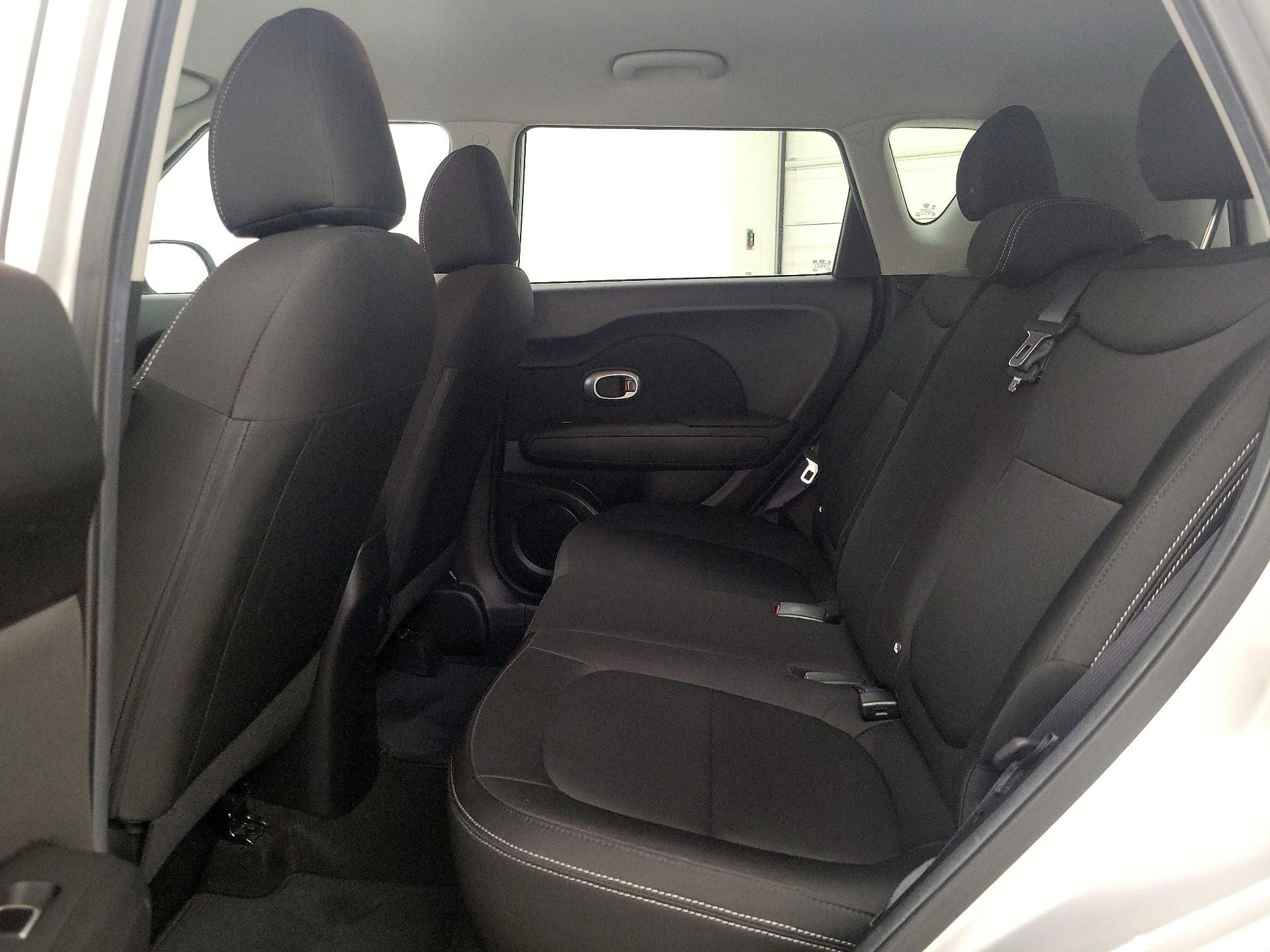 Thumbnail: 2018 Kia Soul - 18