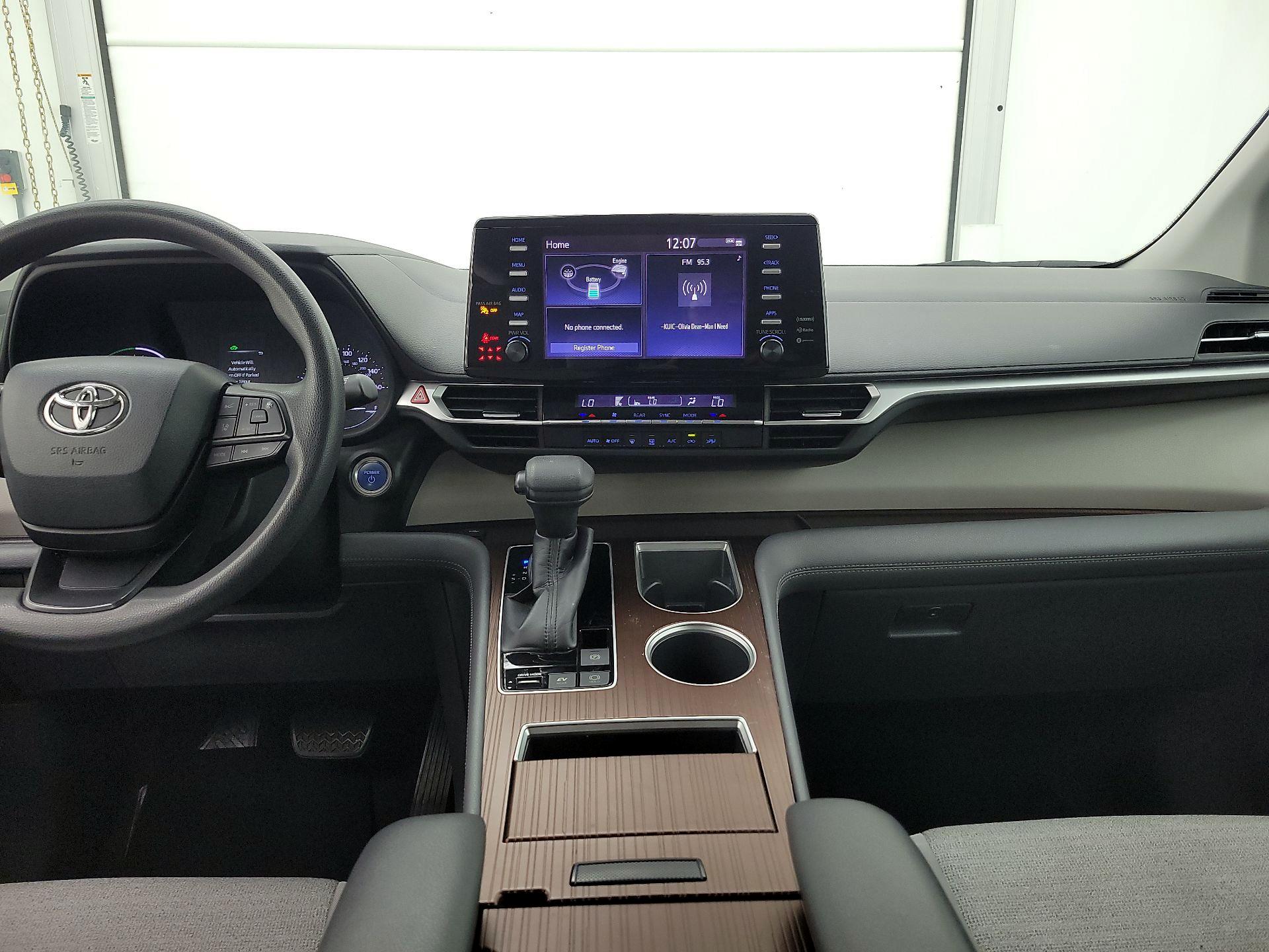 Thumbnail: 2022 Toyota Sienna - 9