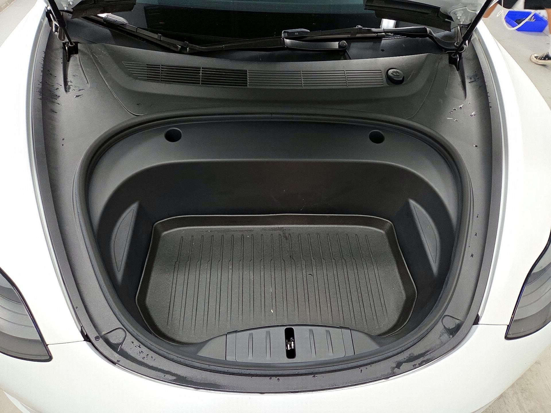 Thumbnail: 2023 Tesla Model 3 - 17