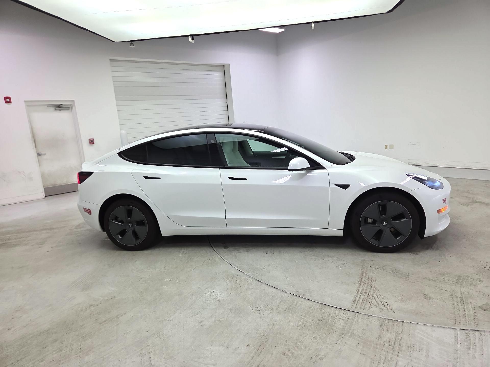Thumbnail: 2023 Tesla Model 3 - 4