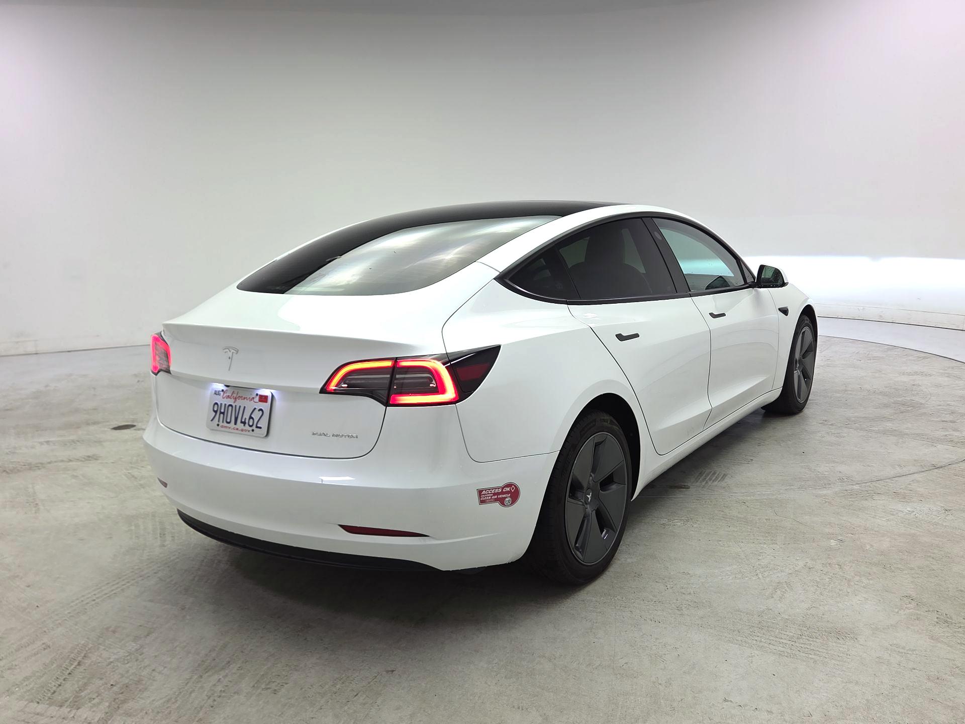 Thumbnail: 2023 Tesla Model 3 - 5
