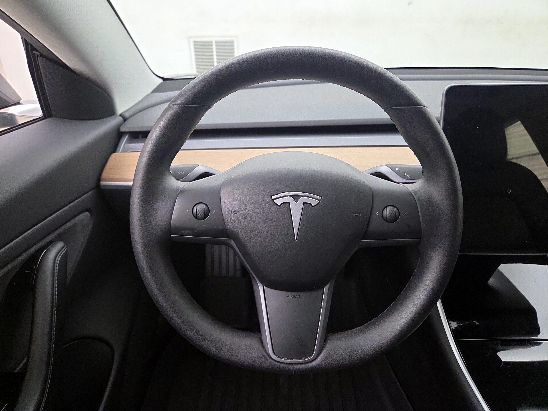 Thumbnail: 2019 Tesla Model 3 - 10