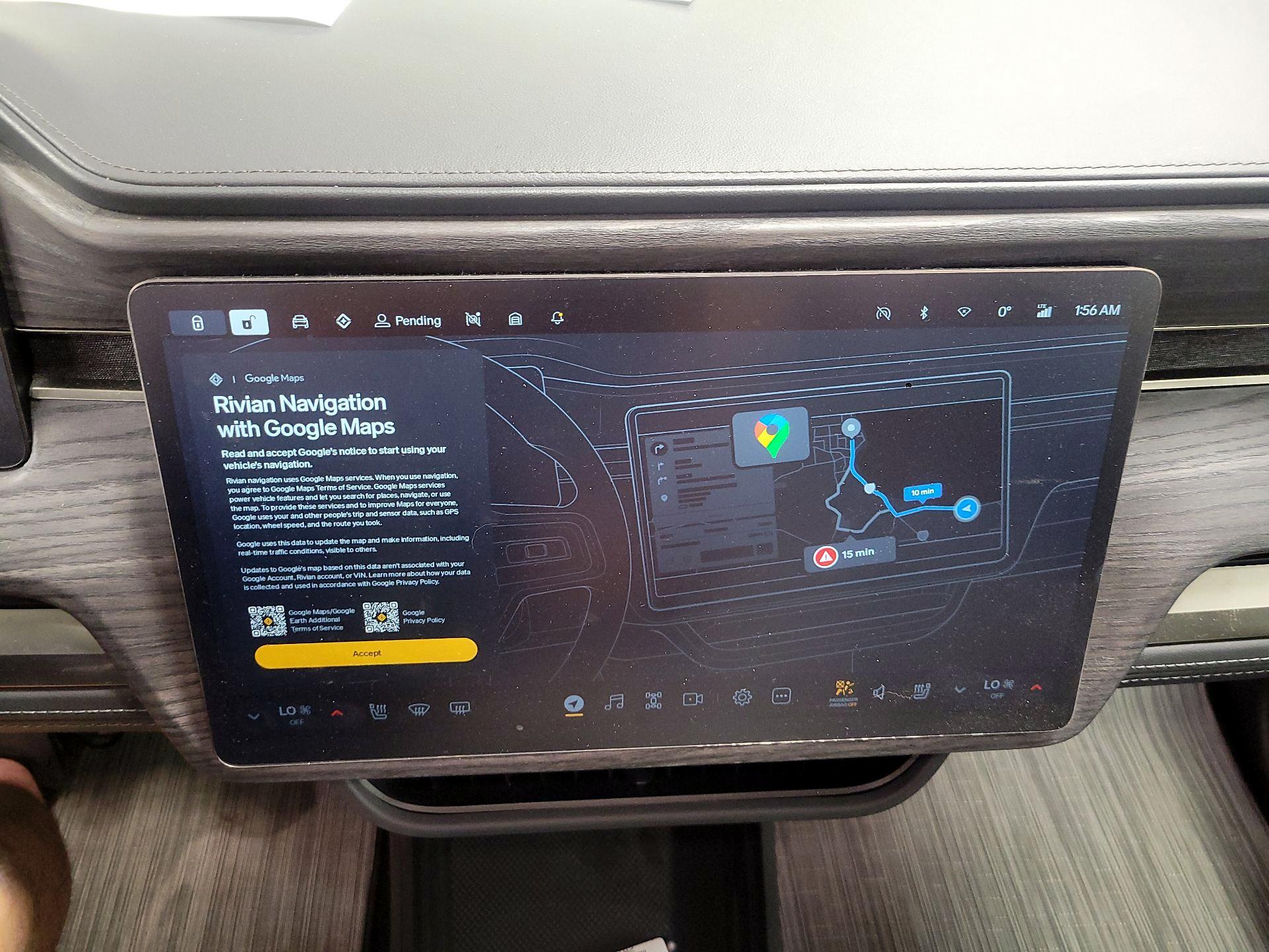 Thumbnail: 2023 Rivian R1S - 13