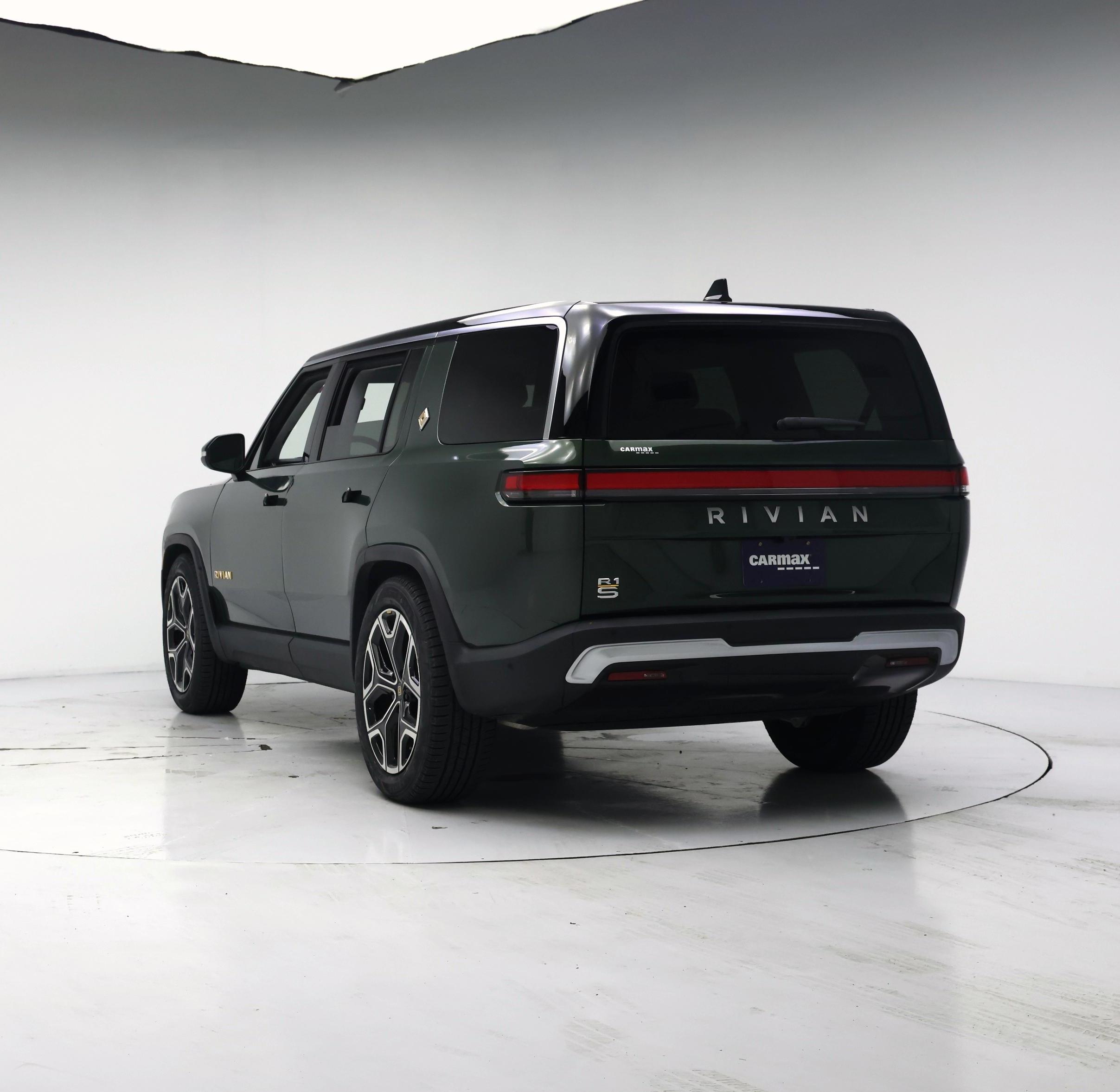 Thumbnail: 2023 Rivian R1S - 2