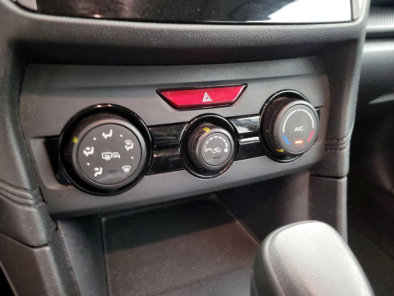 2018 Subaru Impreza Premium - Photo 17