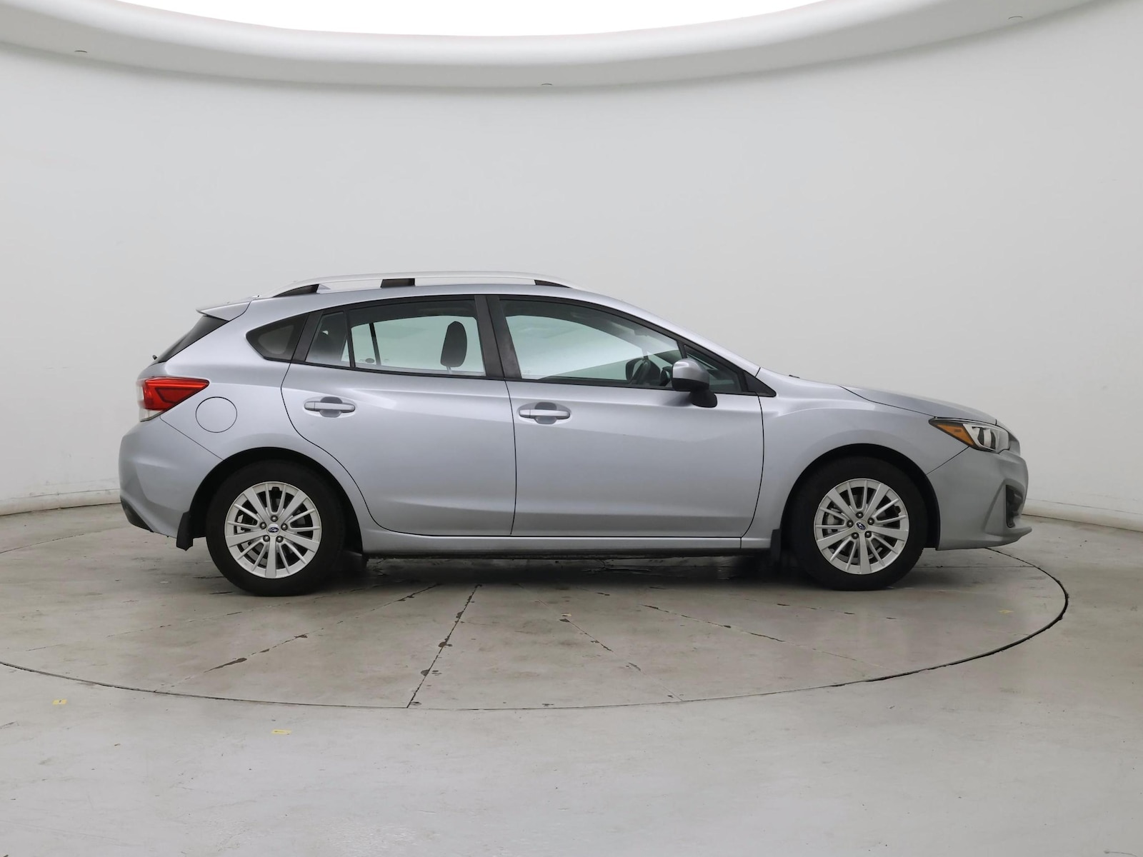 2018 Subaru Impreza Premium - Photo 8