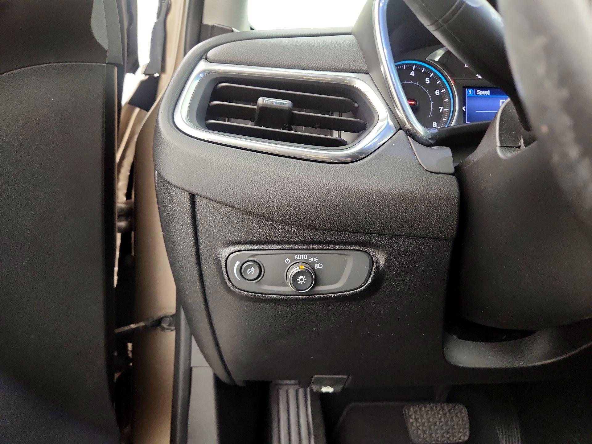 Thumbnail: 2019 Chevrolet Equinox - 13