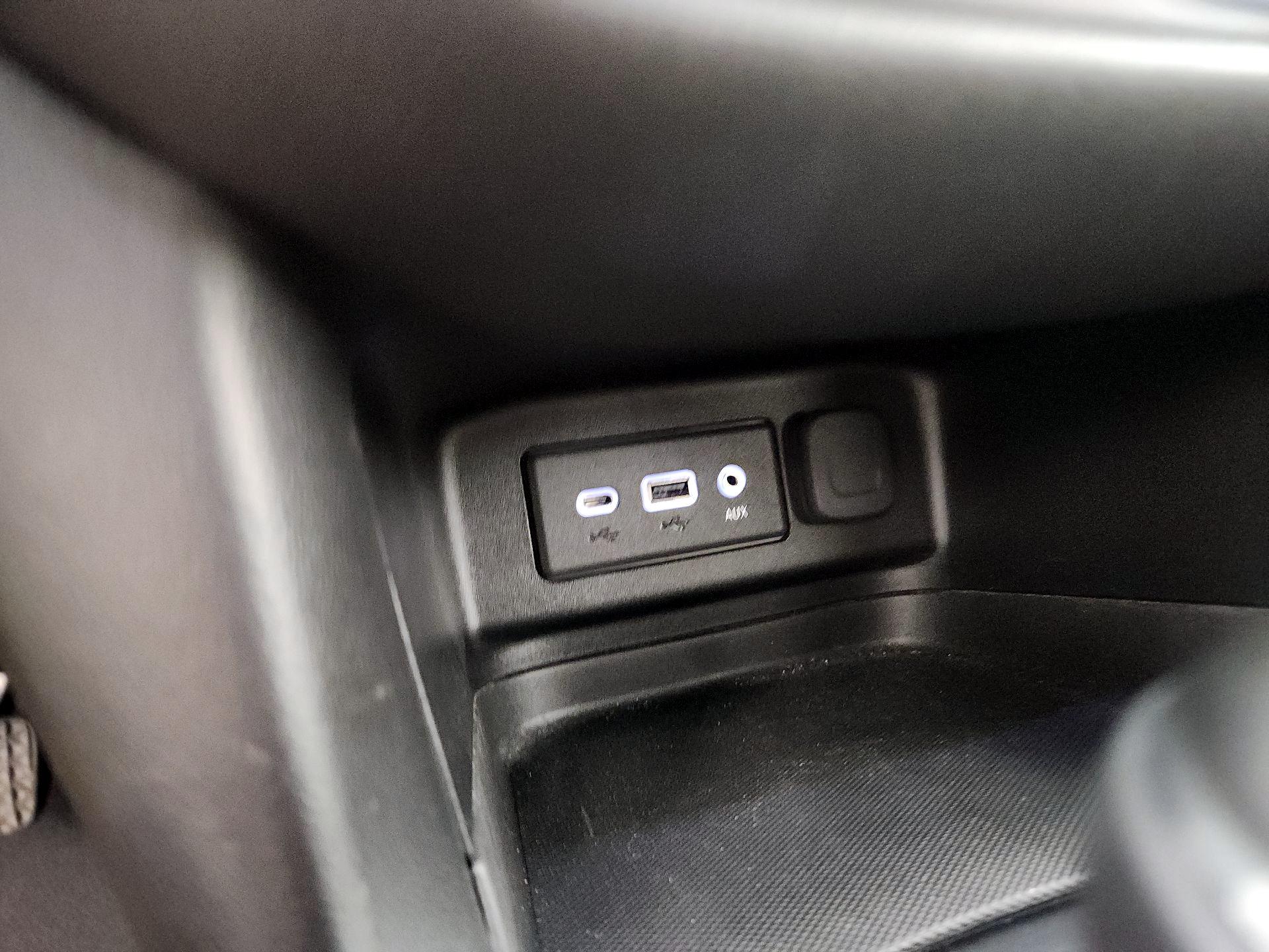 Thumbnail: 2019 Chevrolet Equinox - 18