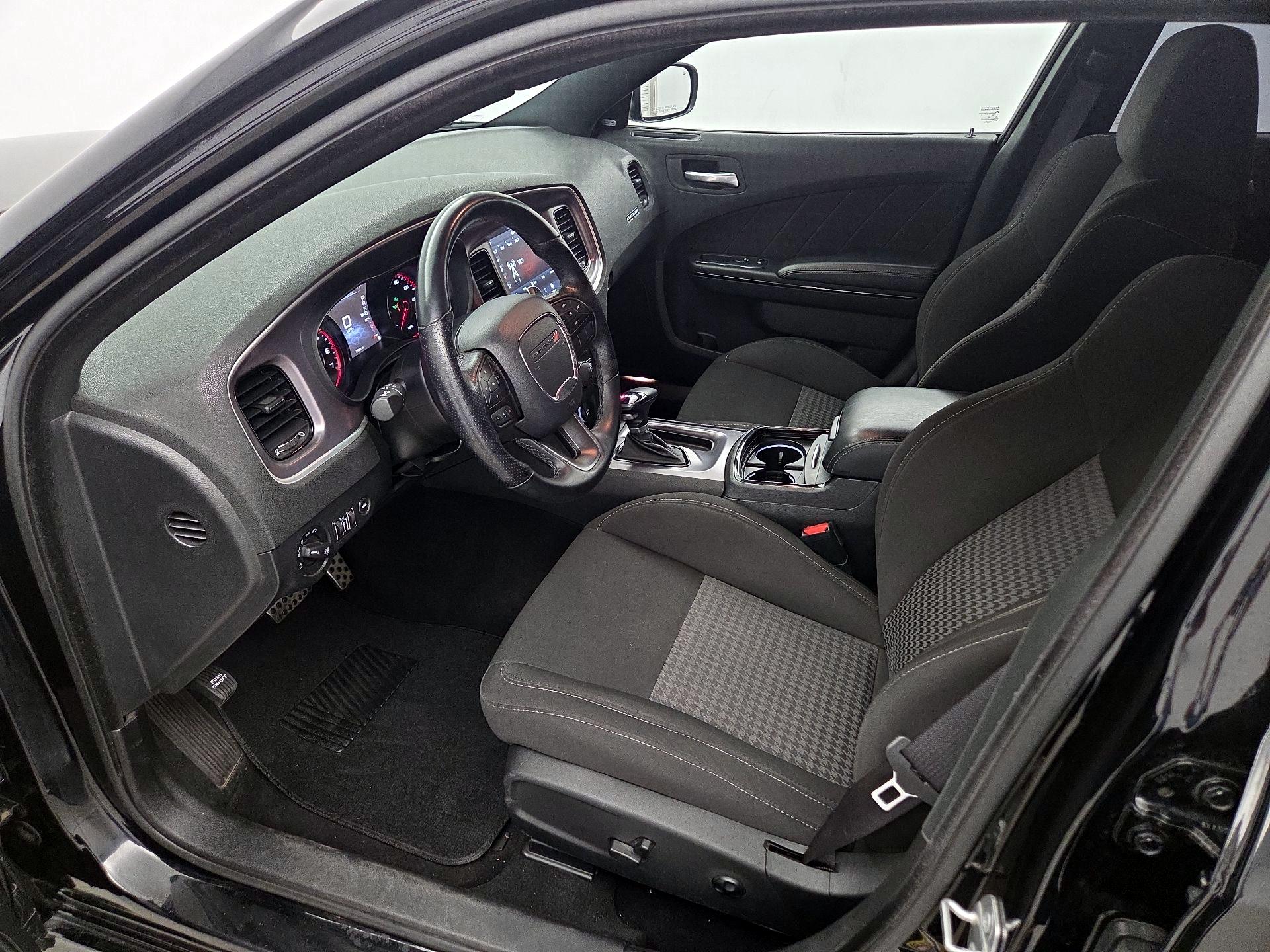 Thumbnail: 2021 Dodge Charger - 11