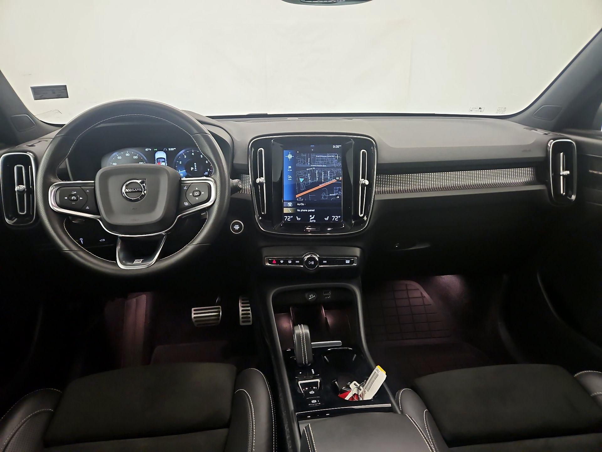 Thumbnail: 2020 Volvo XC40 - 9