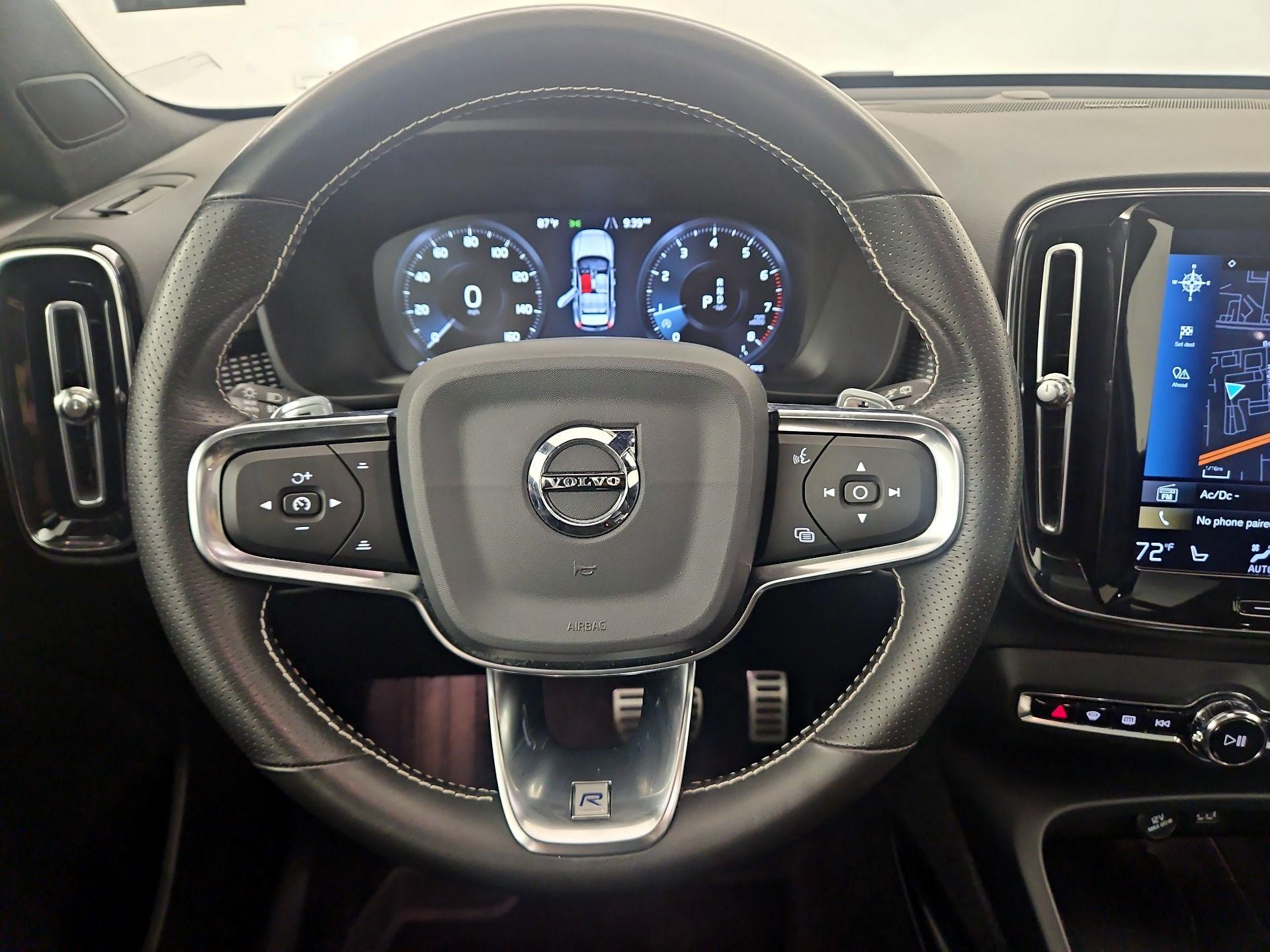 Thumbnail: 2020 Volvo XC40 - 10