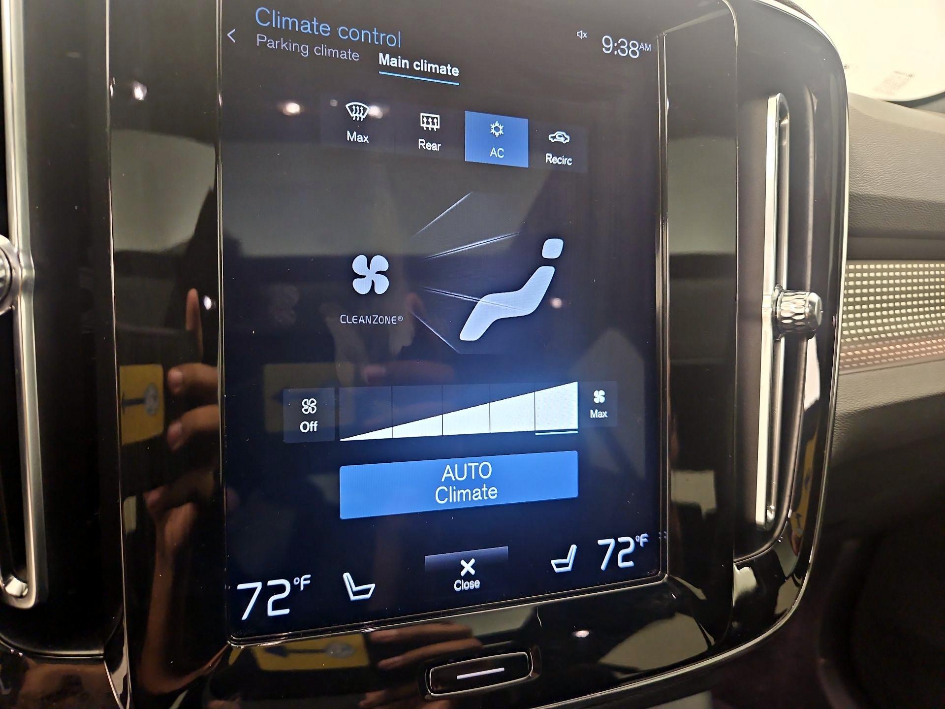 Thumbnail: 2020 Volvo XC40 - 17