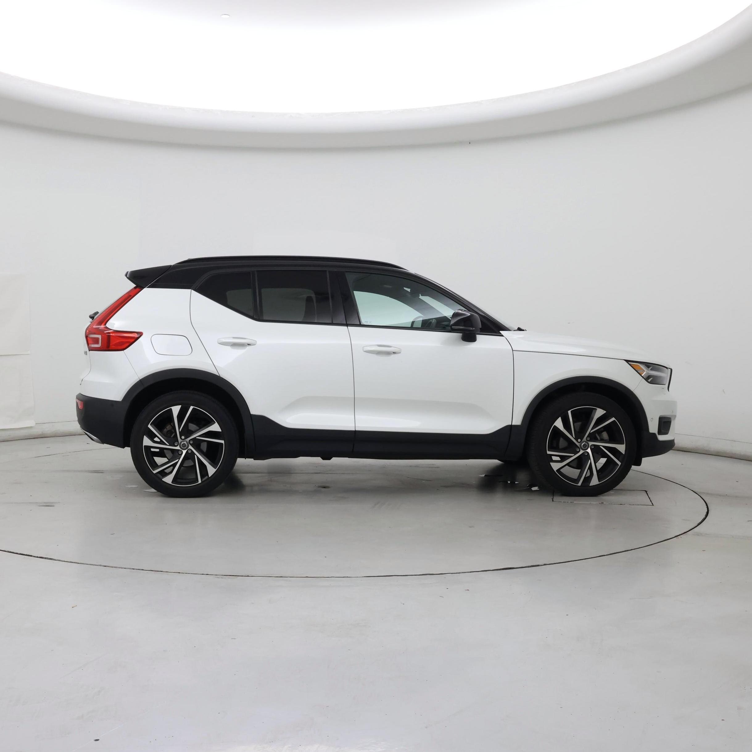 Thumbnail: 2020 Volvo XC40 - 7