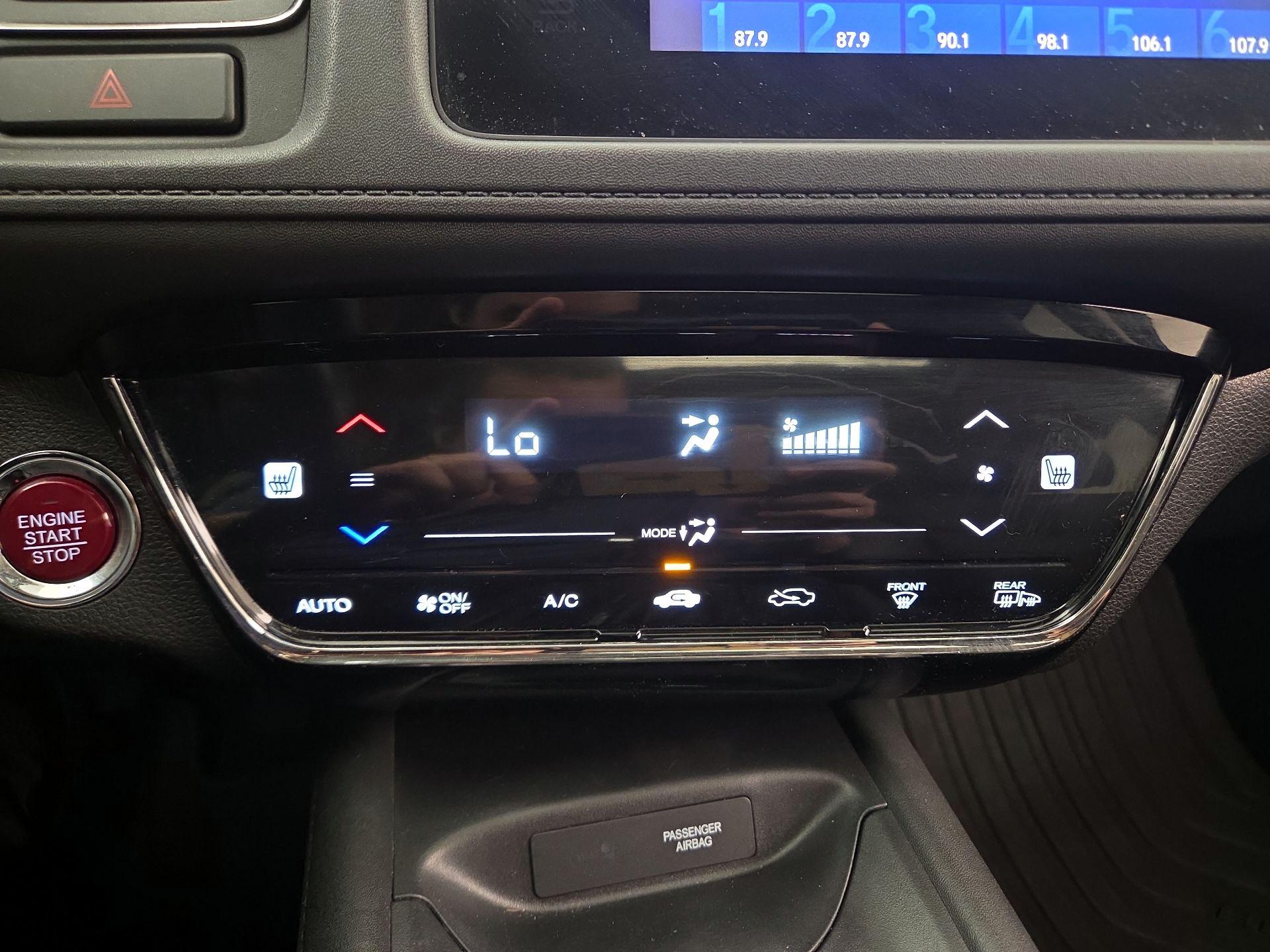 Thumbnail: 2016 Honda HR-V - 16