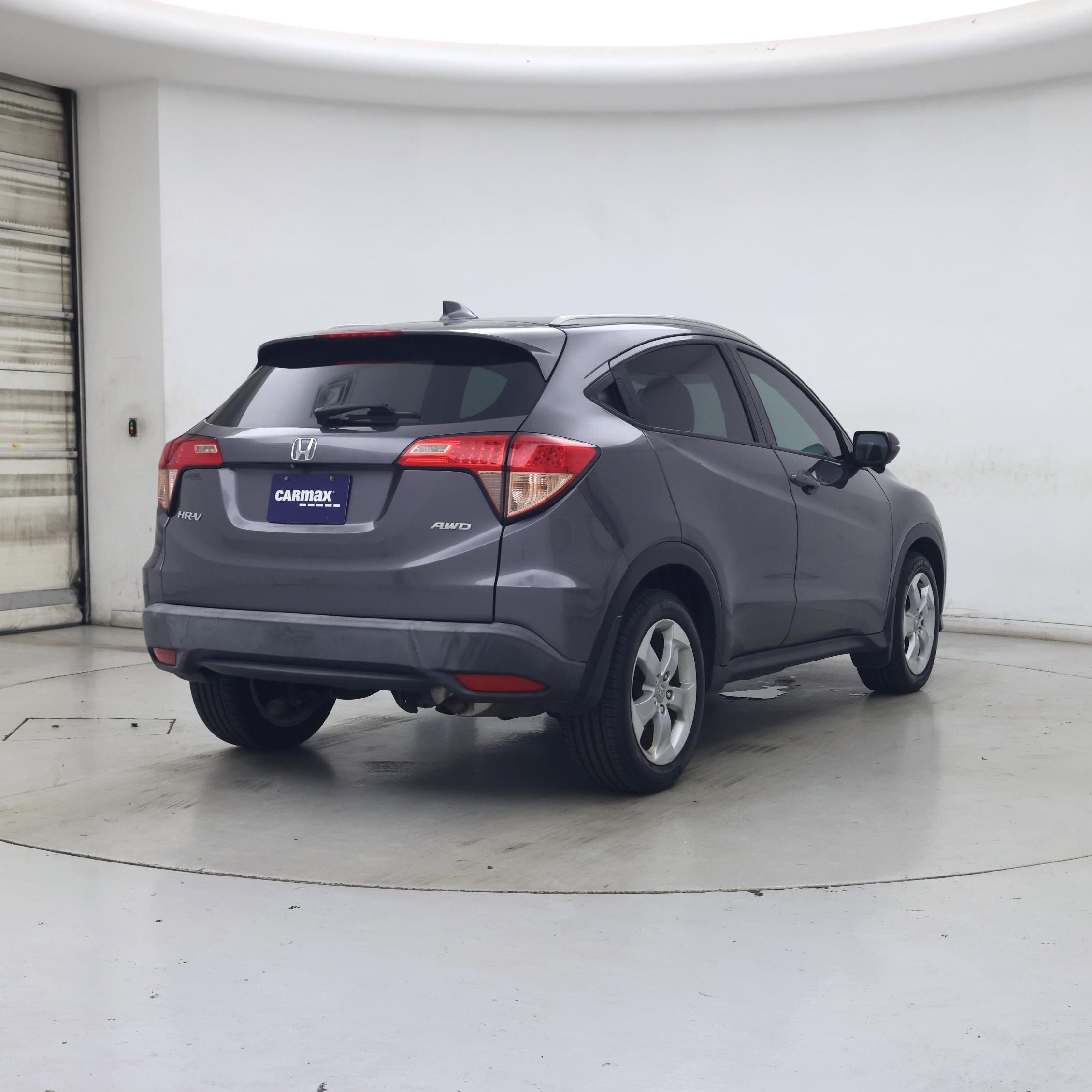 Thumbnail: 2016 Honda HR-V - 8