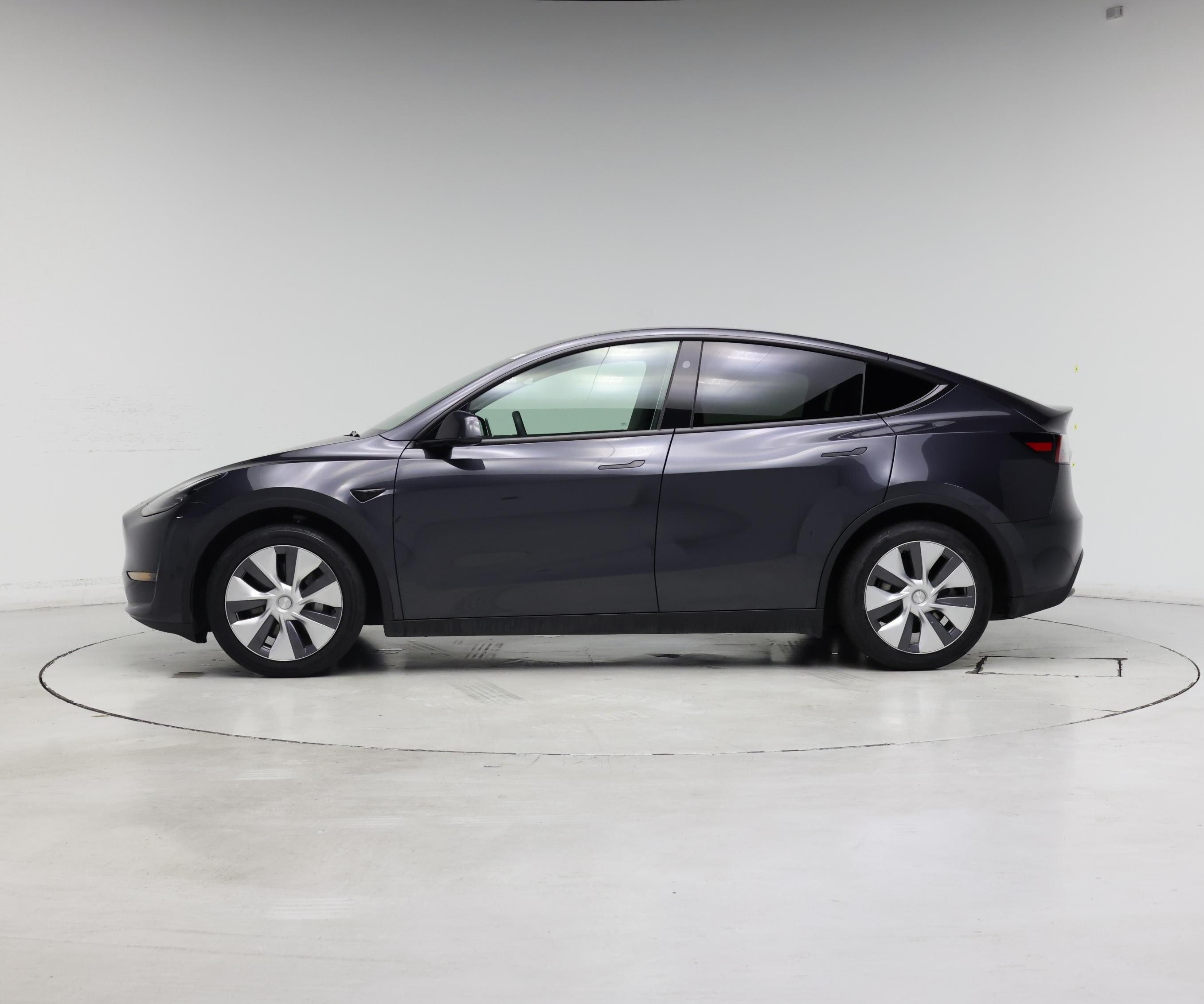 Thumbnail: 2024 Tesla Model Y - 3