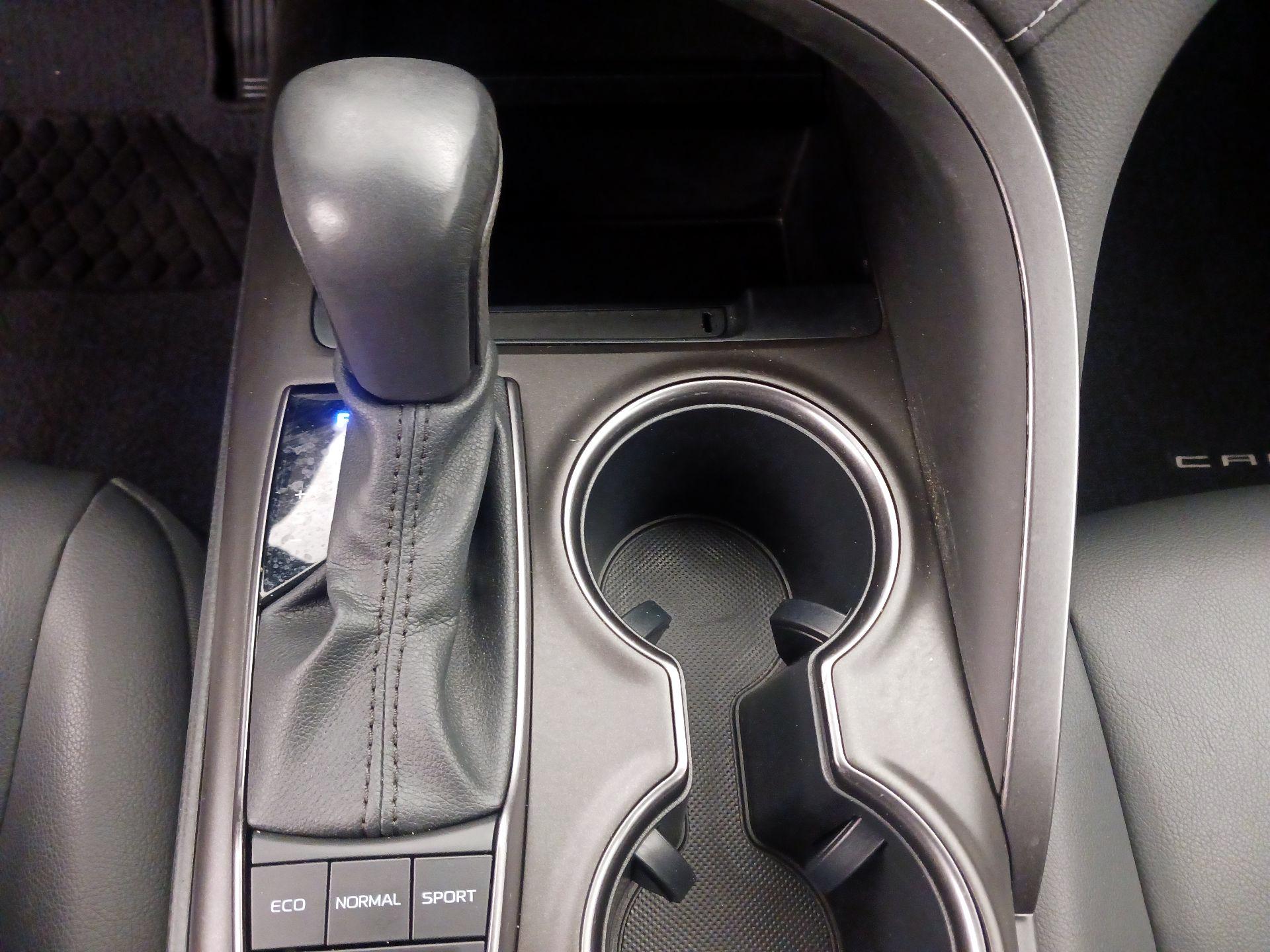 Thumbnail: 2023 Toyota Camry - 18