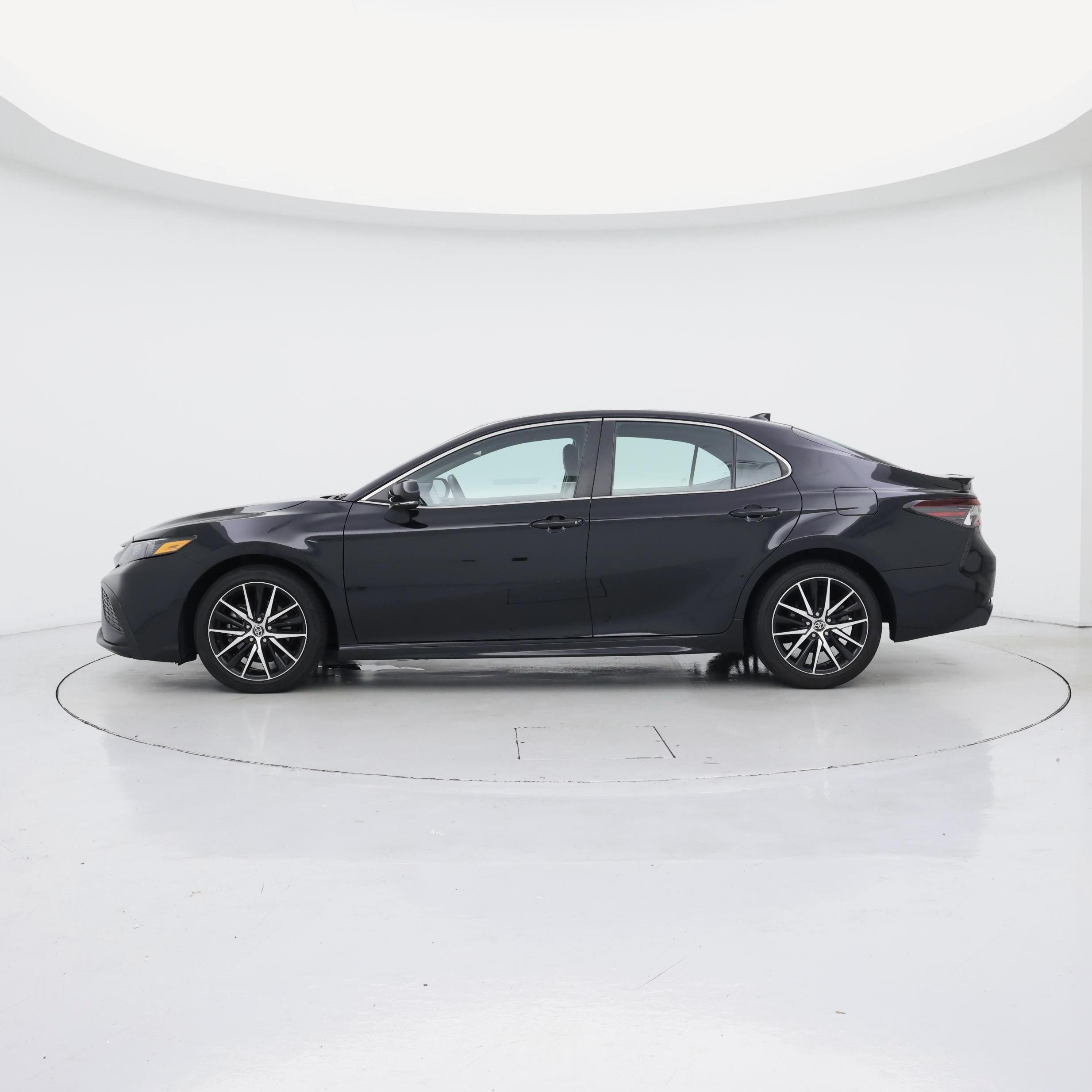 Thumbnail: 2023 Toyota Camry - 3