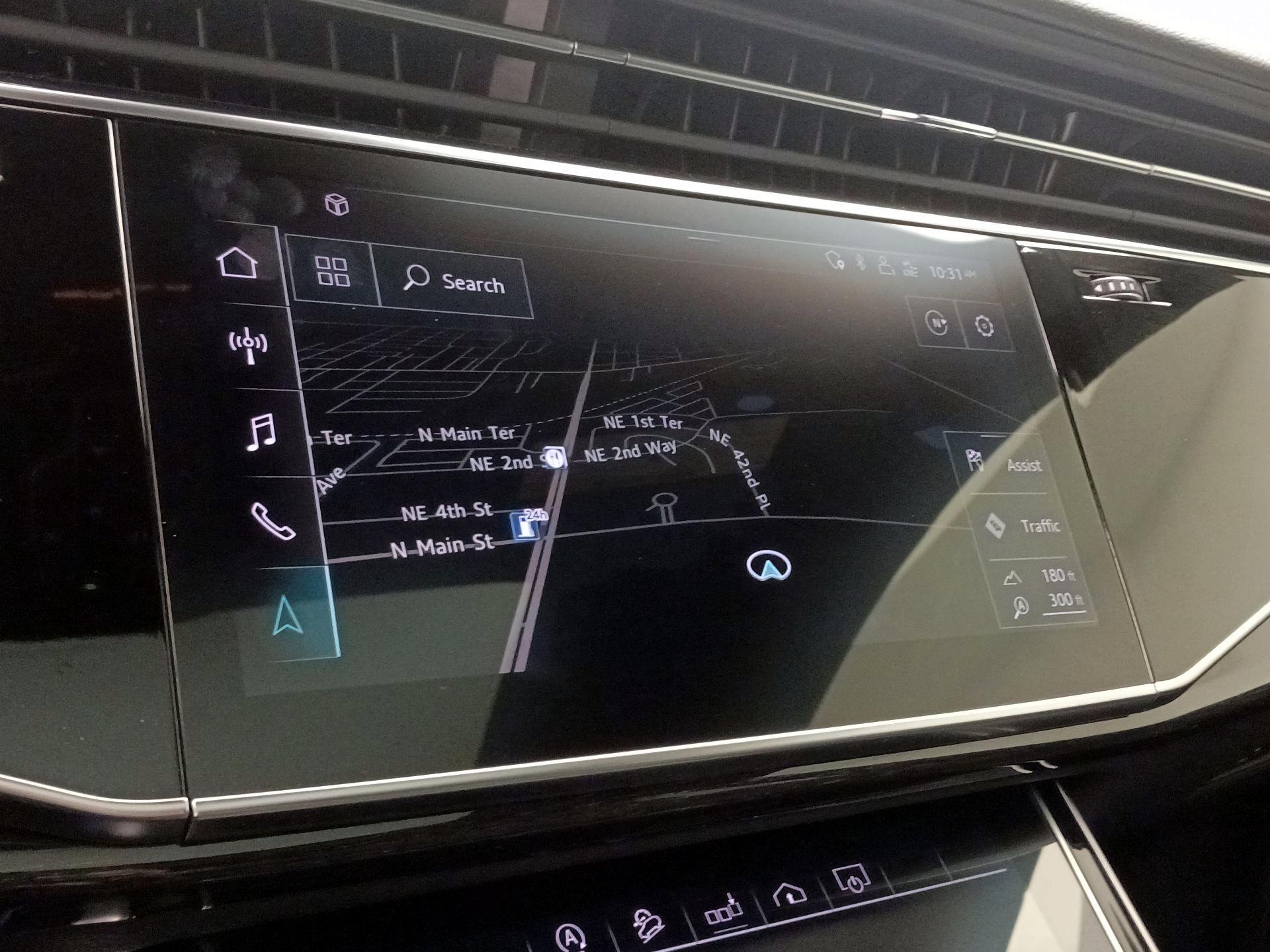 Thumbnail: 2020 Audi Q8 - 14